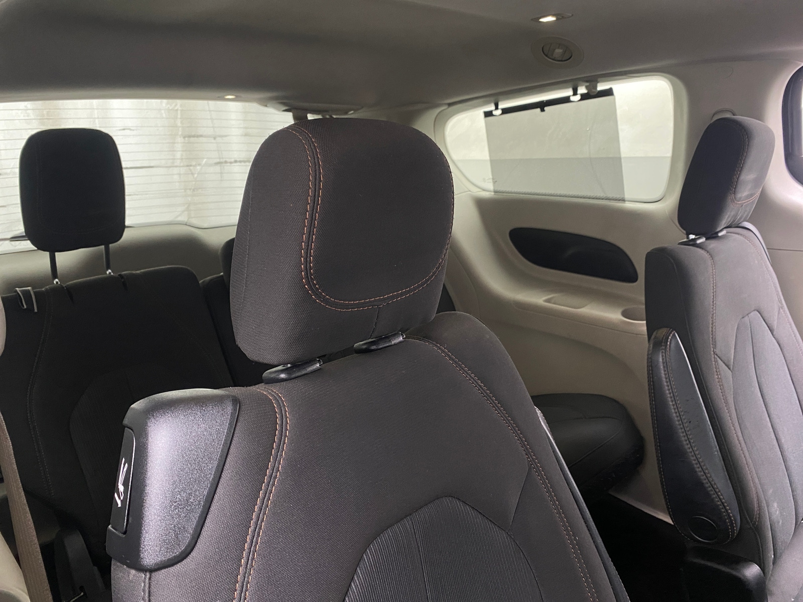 Thumbnail: 2017 Chrysler Pacifica - 6