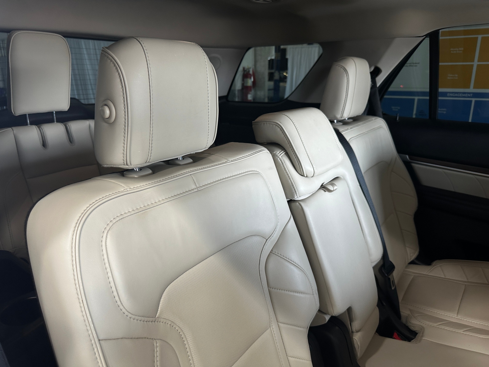 Thumbnail: 2019 Ford Explorer - 5