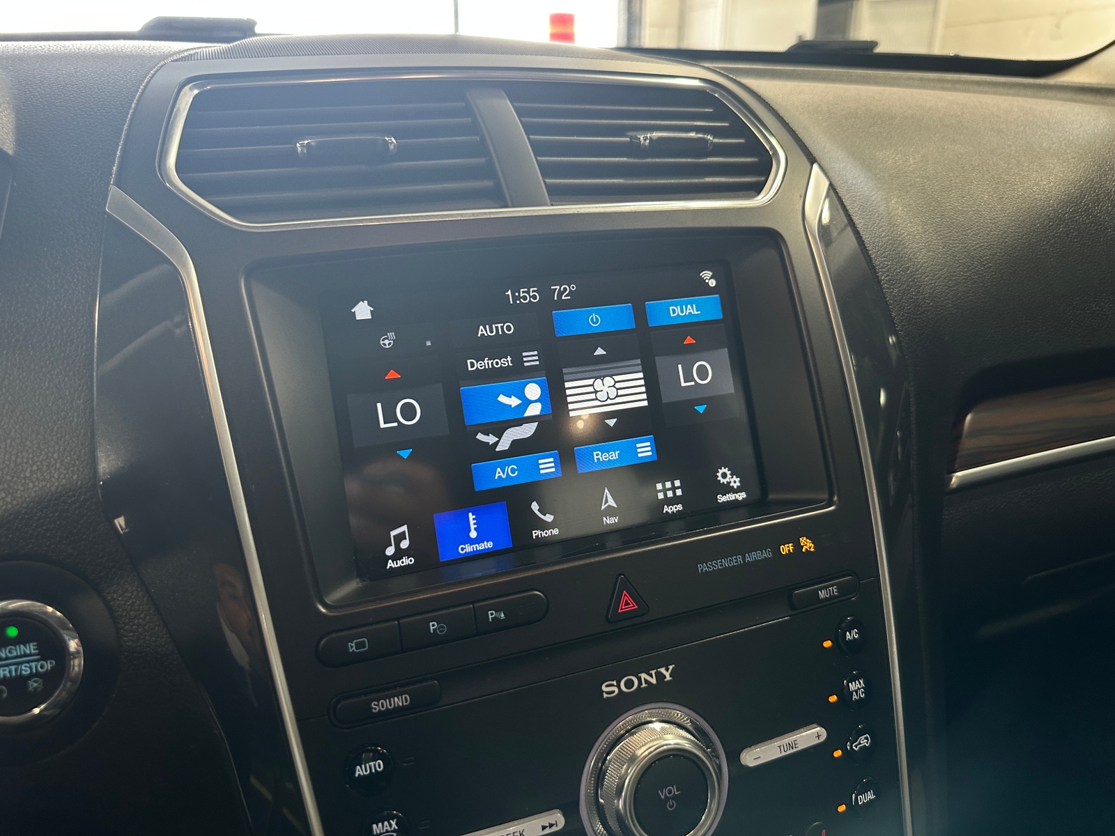 Thumbnail: 2019 Ford Explorer - 3