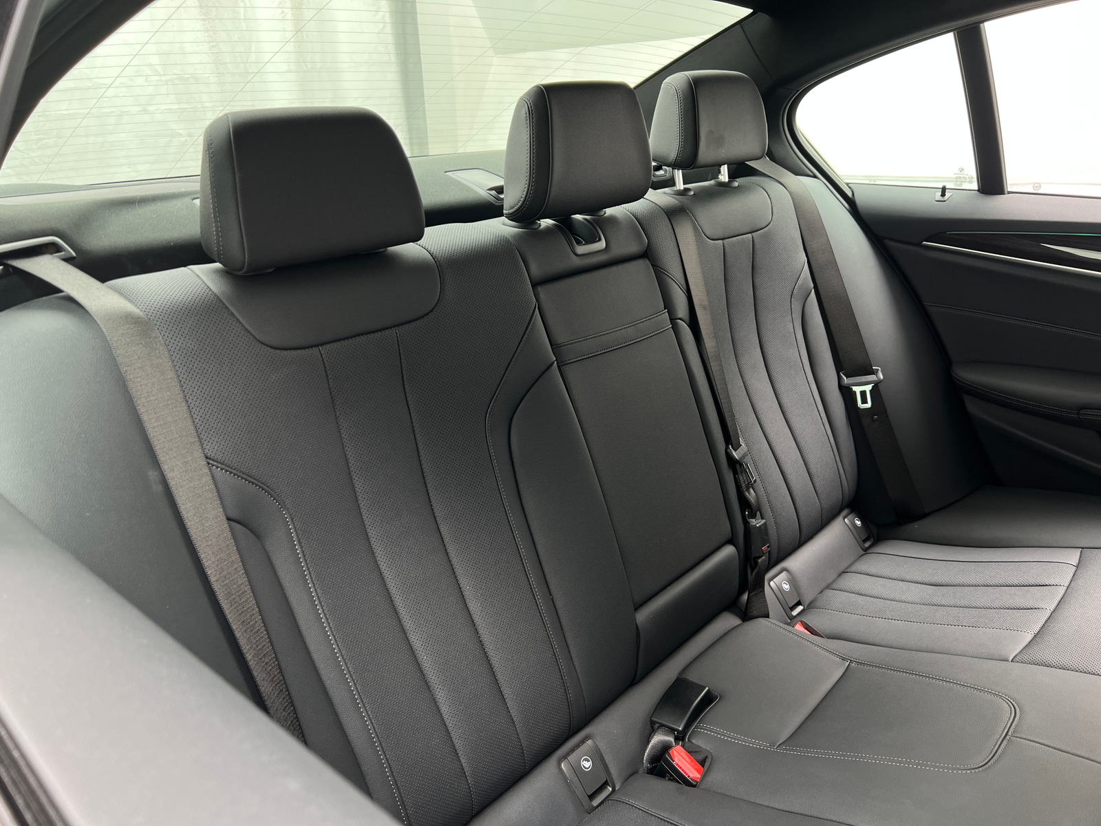 Thumbnail: 2021 BMW 5 Series - 5