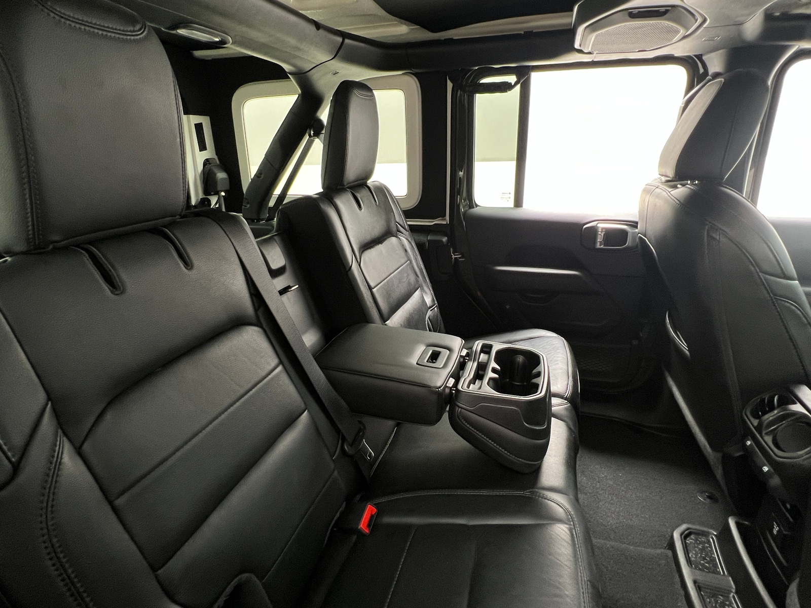 Thumbnail: 2021 Jeep Wrangler - 5