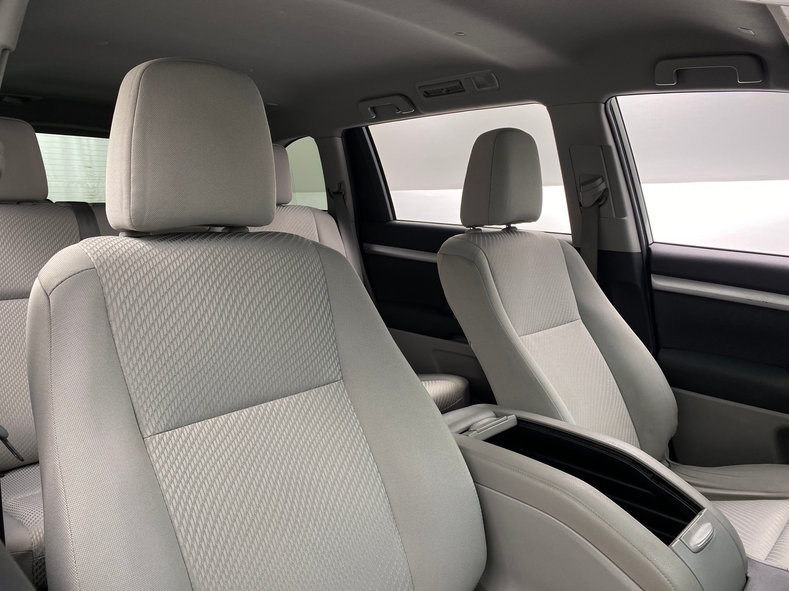 Thumbnail: 2019 Toyota Highlander - 2