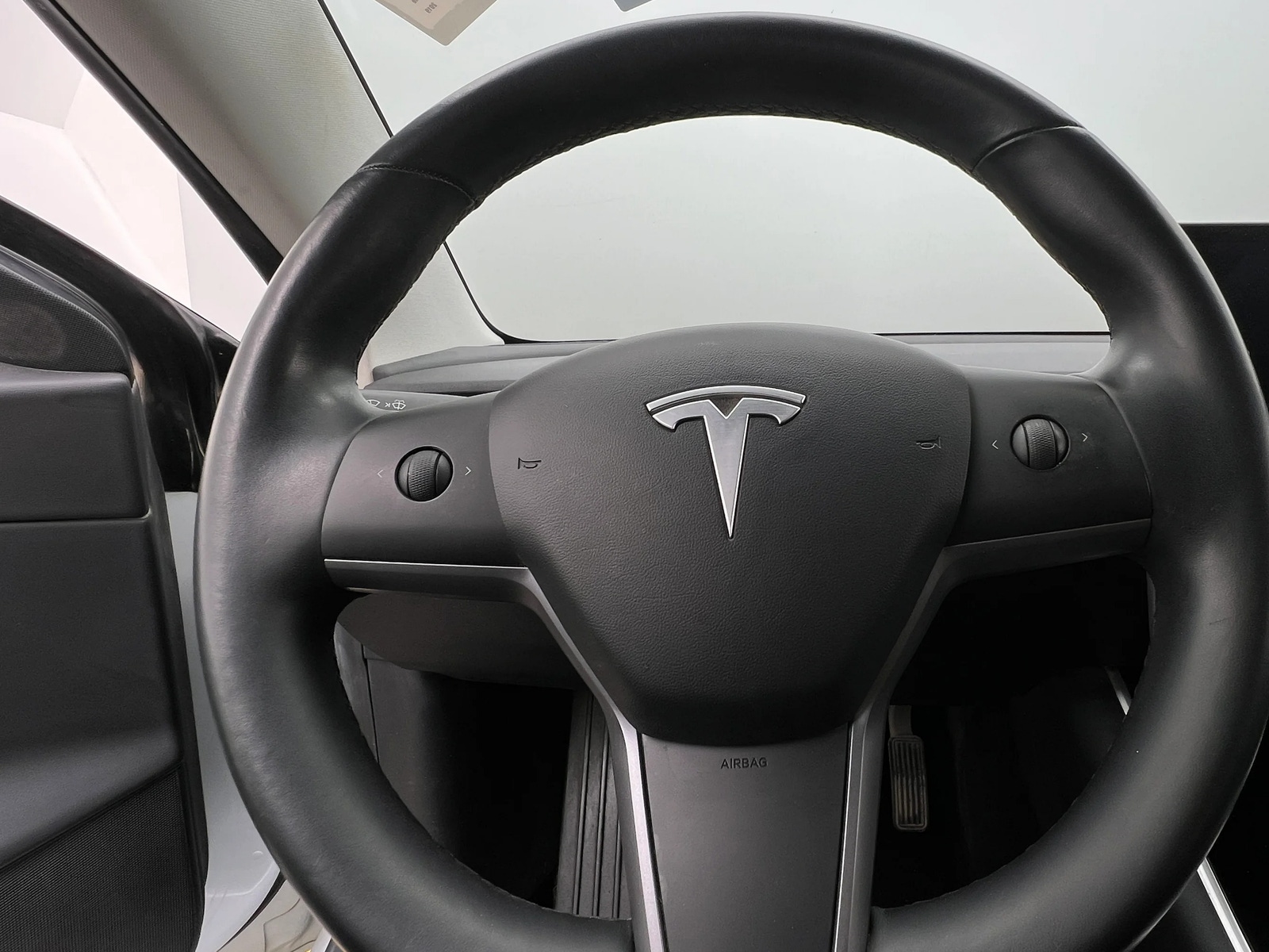 Thumbnail: 2019 Tesla Model 3 - 4
