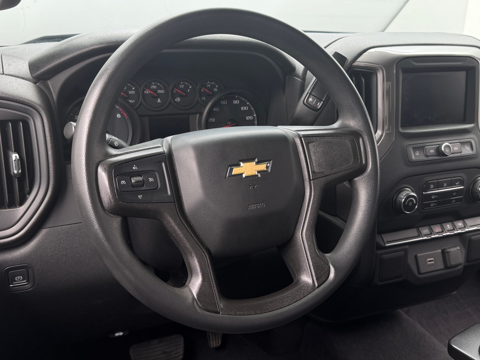 Thumbnail: 2020 Chevrolet Silverado 1500 - 5