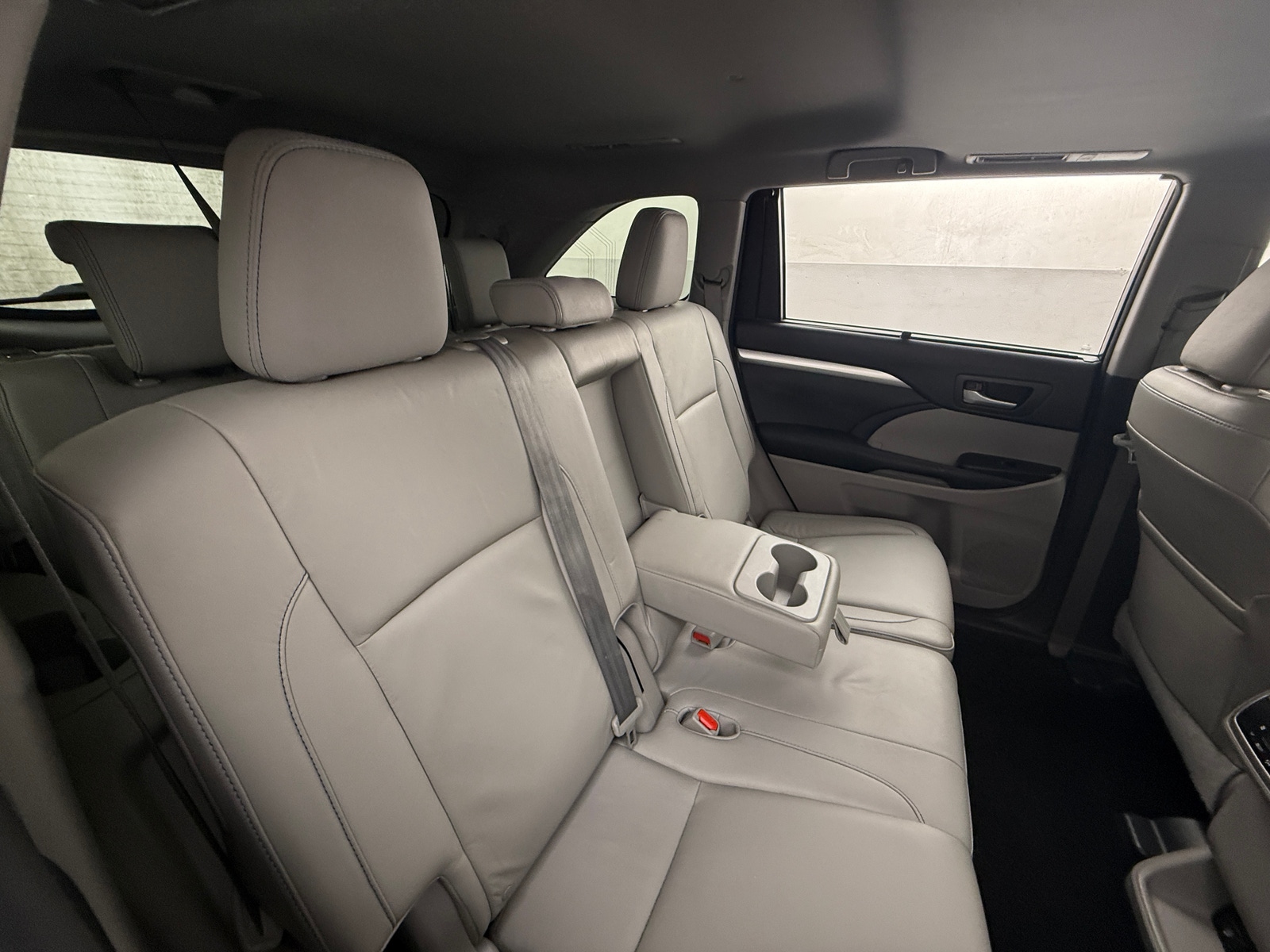 Thumbnail: 2015 Toyota Highlander - 5