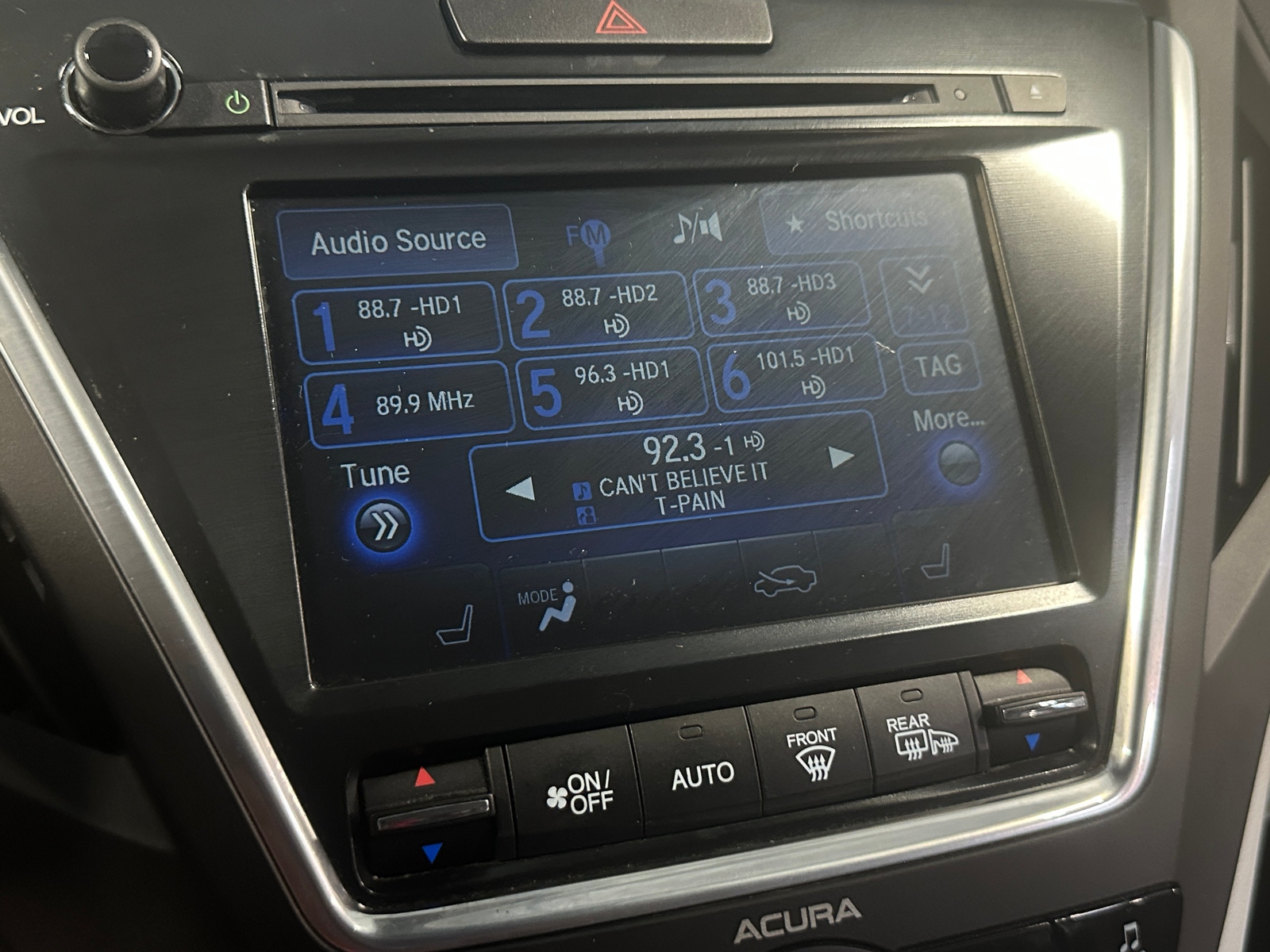 Thumbnail: 2015 Acura MDX - 3