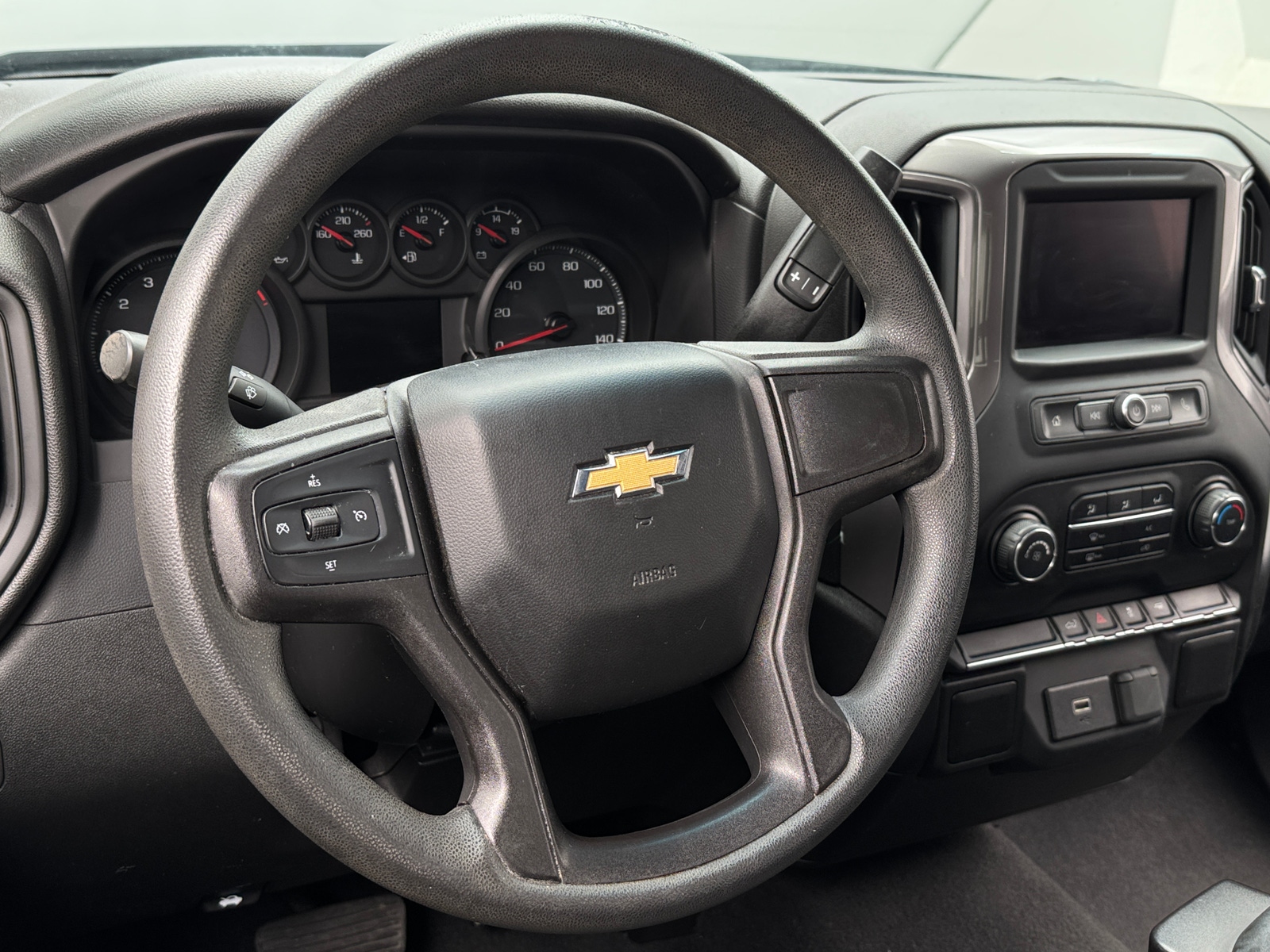 Thumbnail: 2020 Chevrolet Silverado 1500 - 5