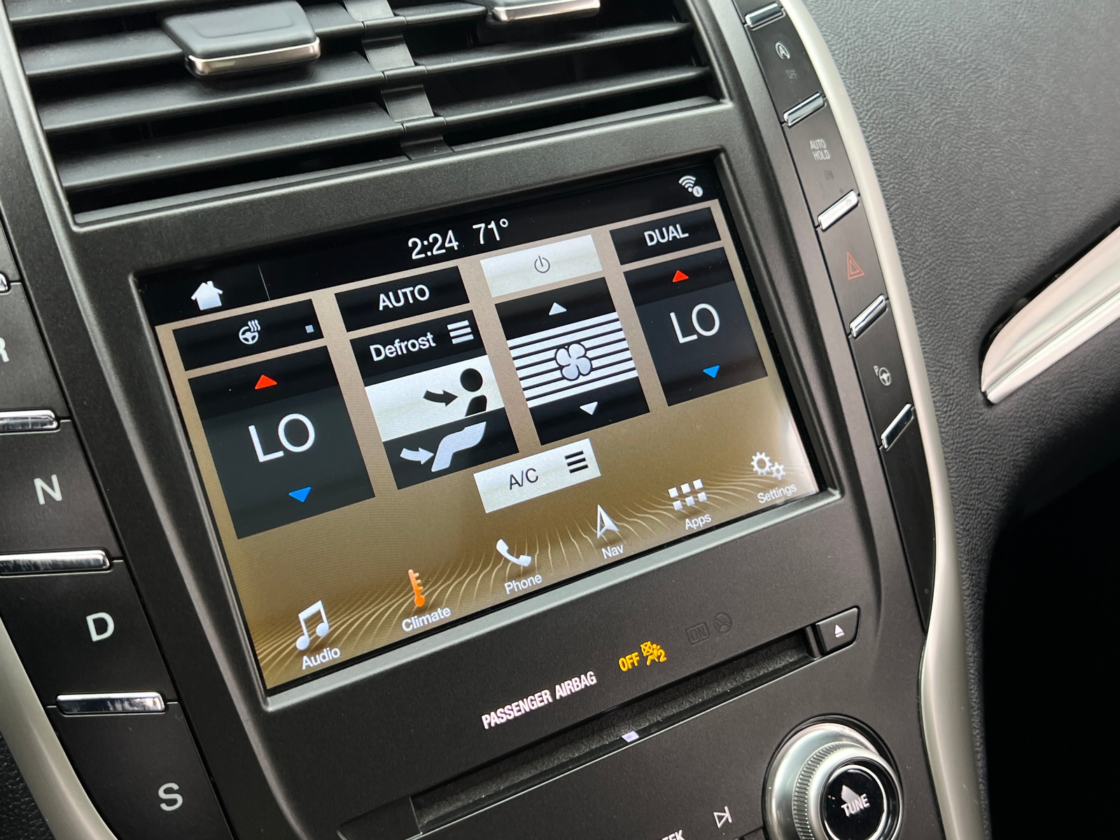 Thumbnail: 2019 Lincoln MKC - 3