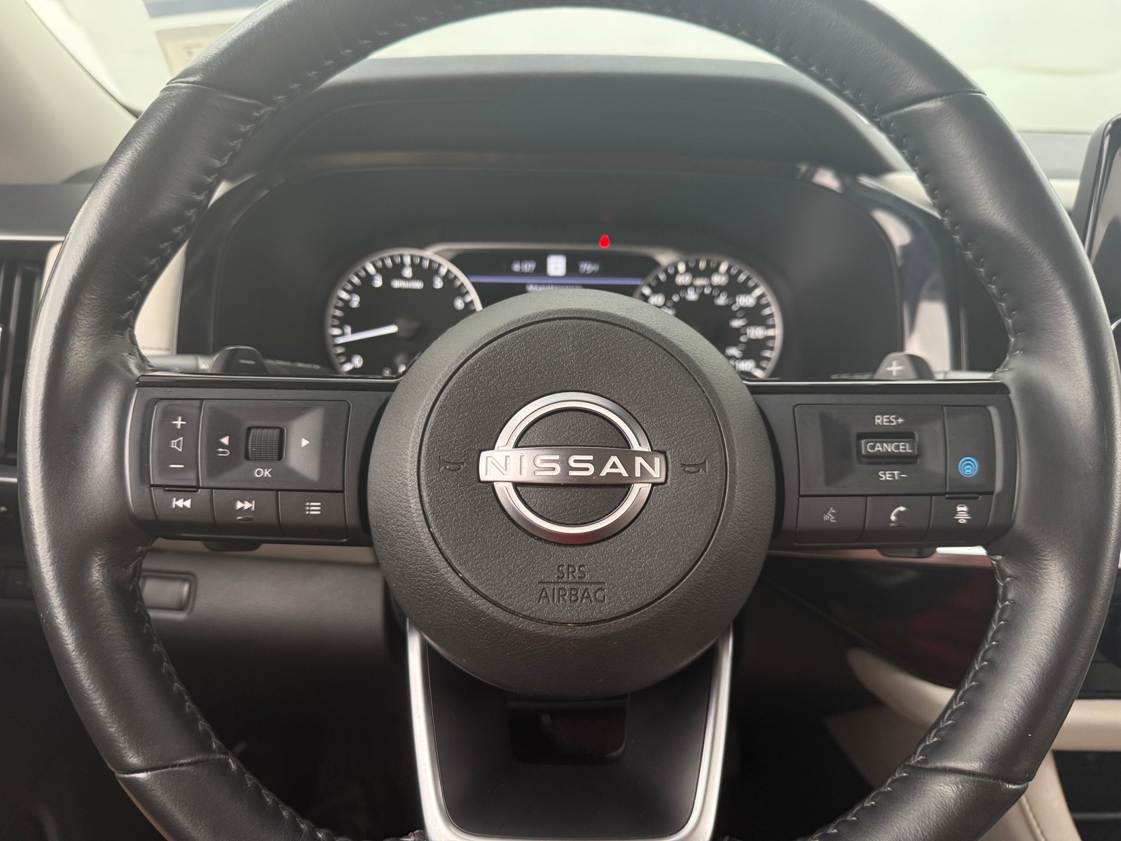 Thumbnail: 2023 Nissan Pathfinder - 4