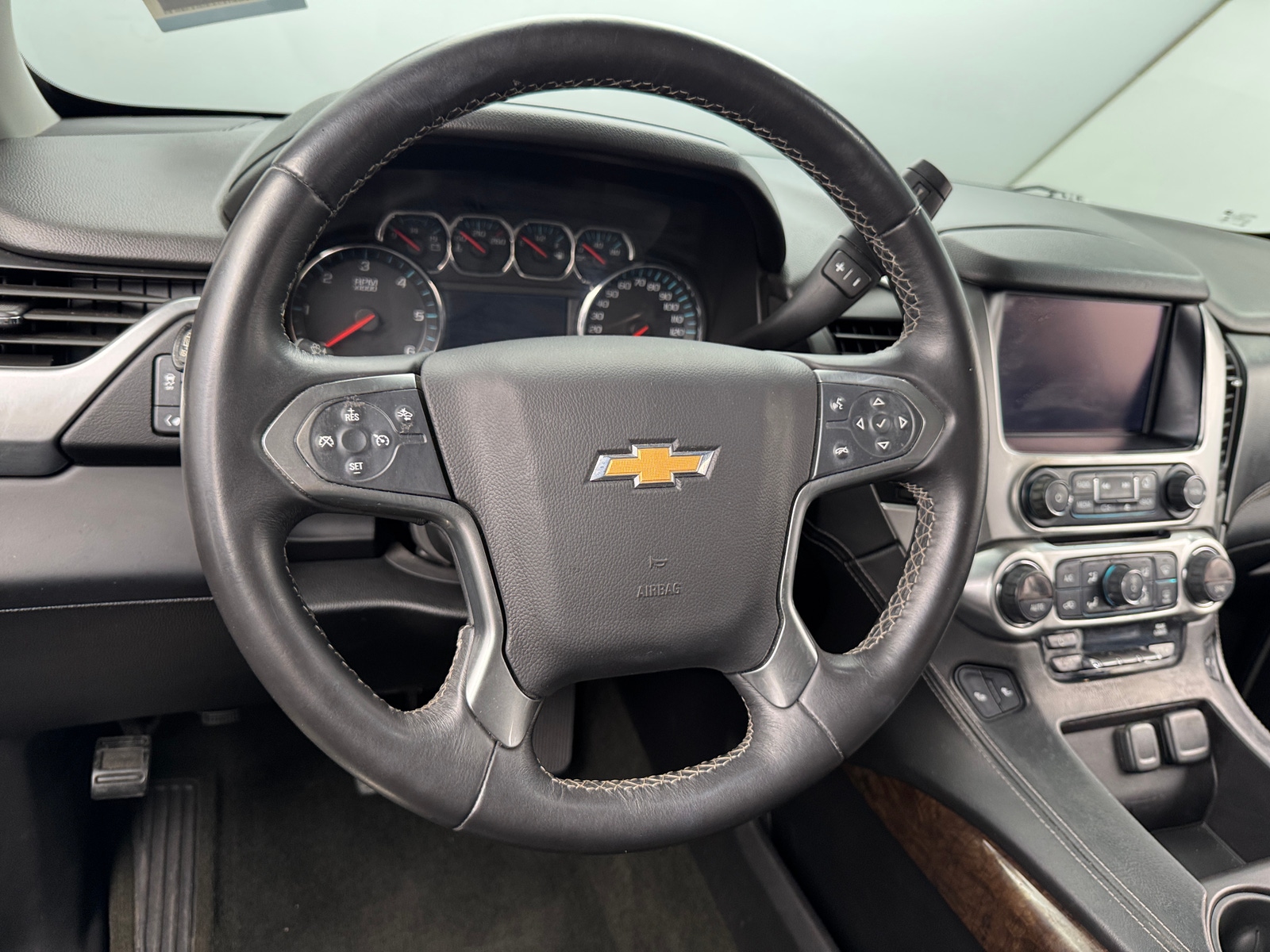 Thumbnail: 2015 Chevrolet Tahoe - 4