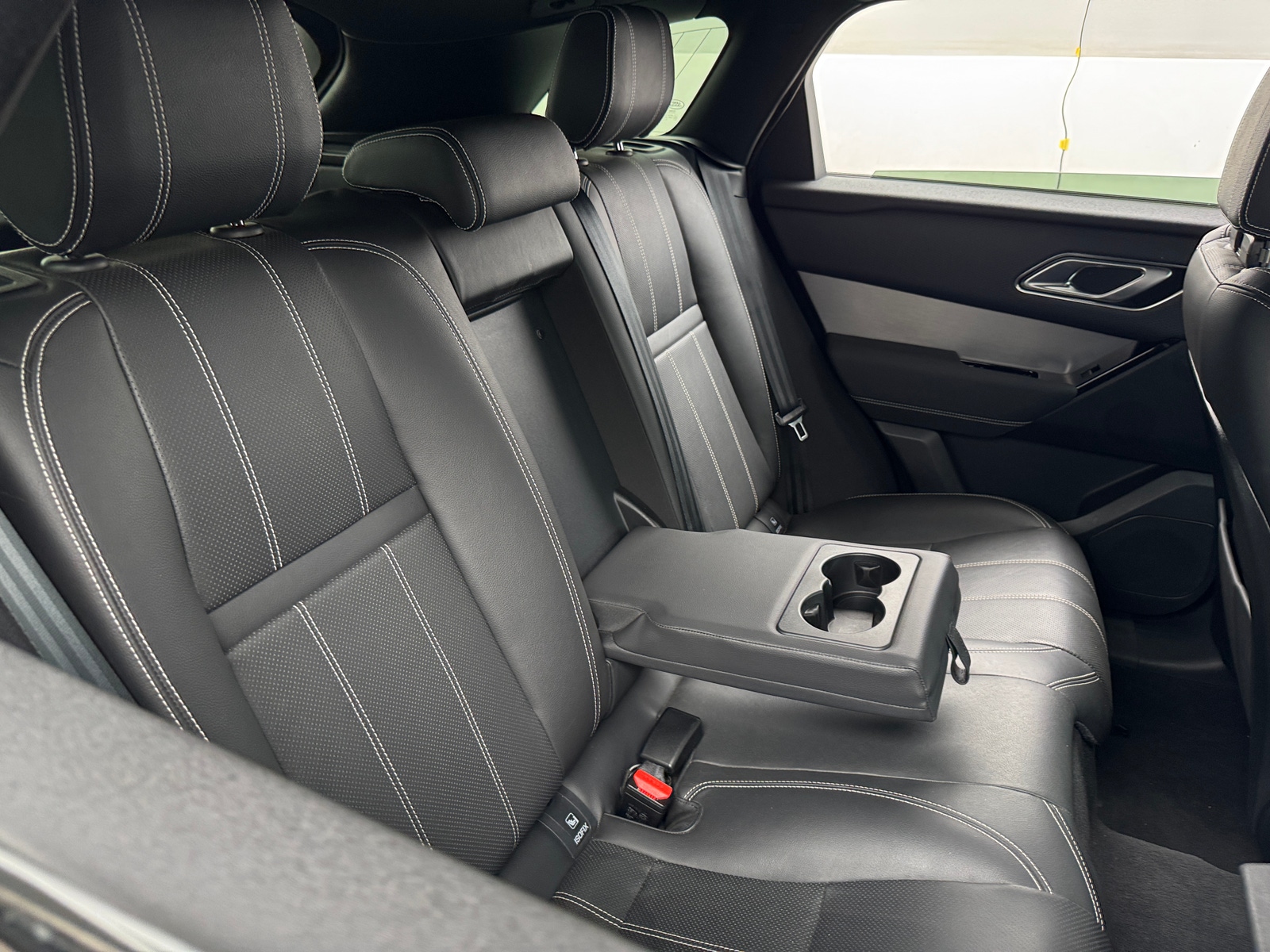 Thumbnail: 2022 Land Rover Range Rover Velar - 5