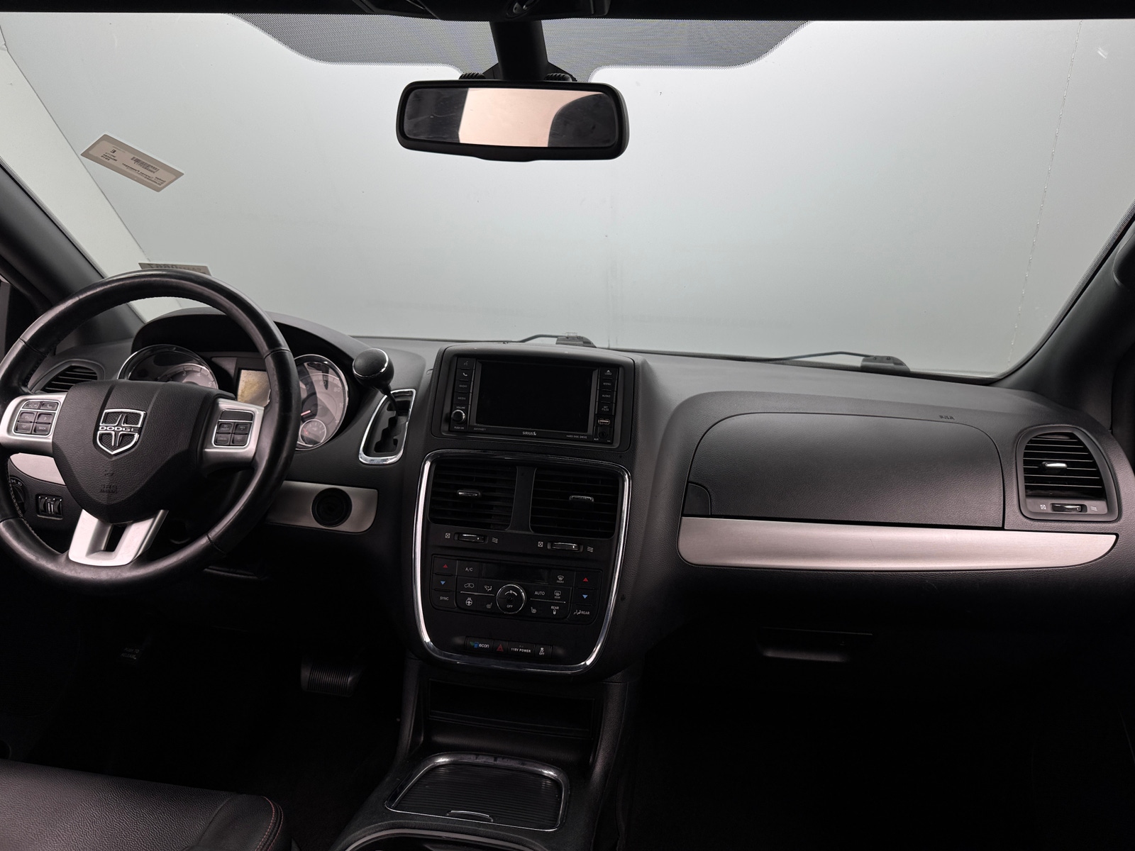 Thumbnail: 2019 Dodge Grand Caravan - 2