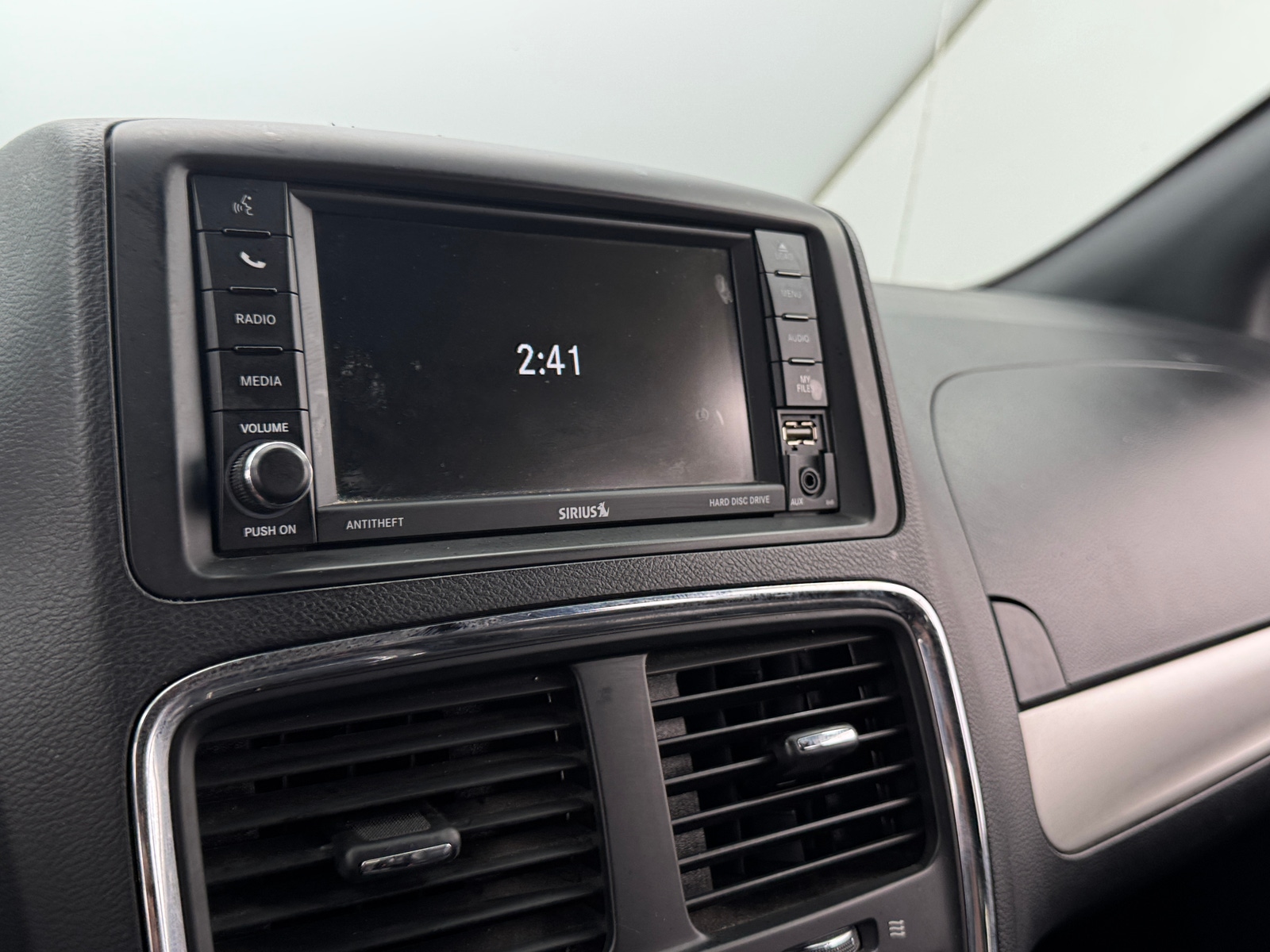 Thumbnail: 2019 Dodge Grand Caravan - 3