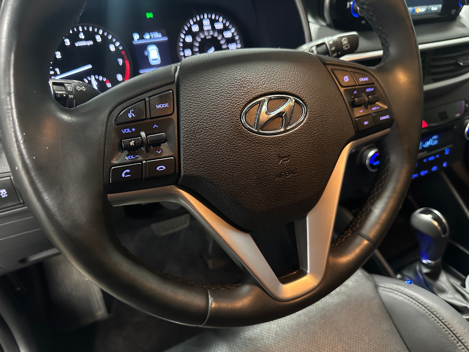 Thumbnail: 2019 Hyundai Tucson - 4