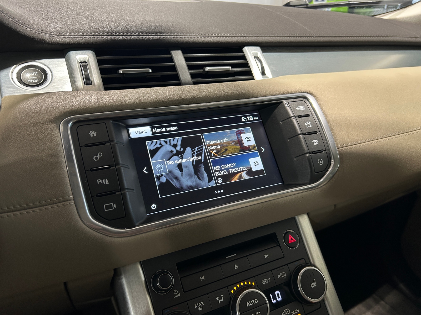 Thumbnail: 2016 Land Rover Range Rover Evoque - 3