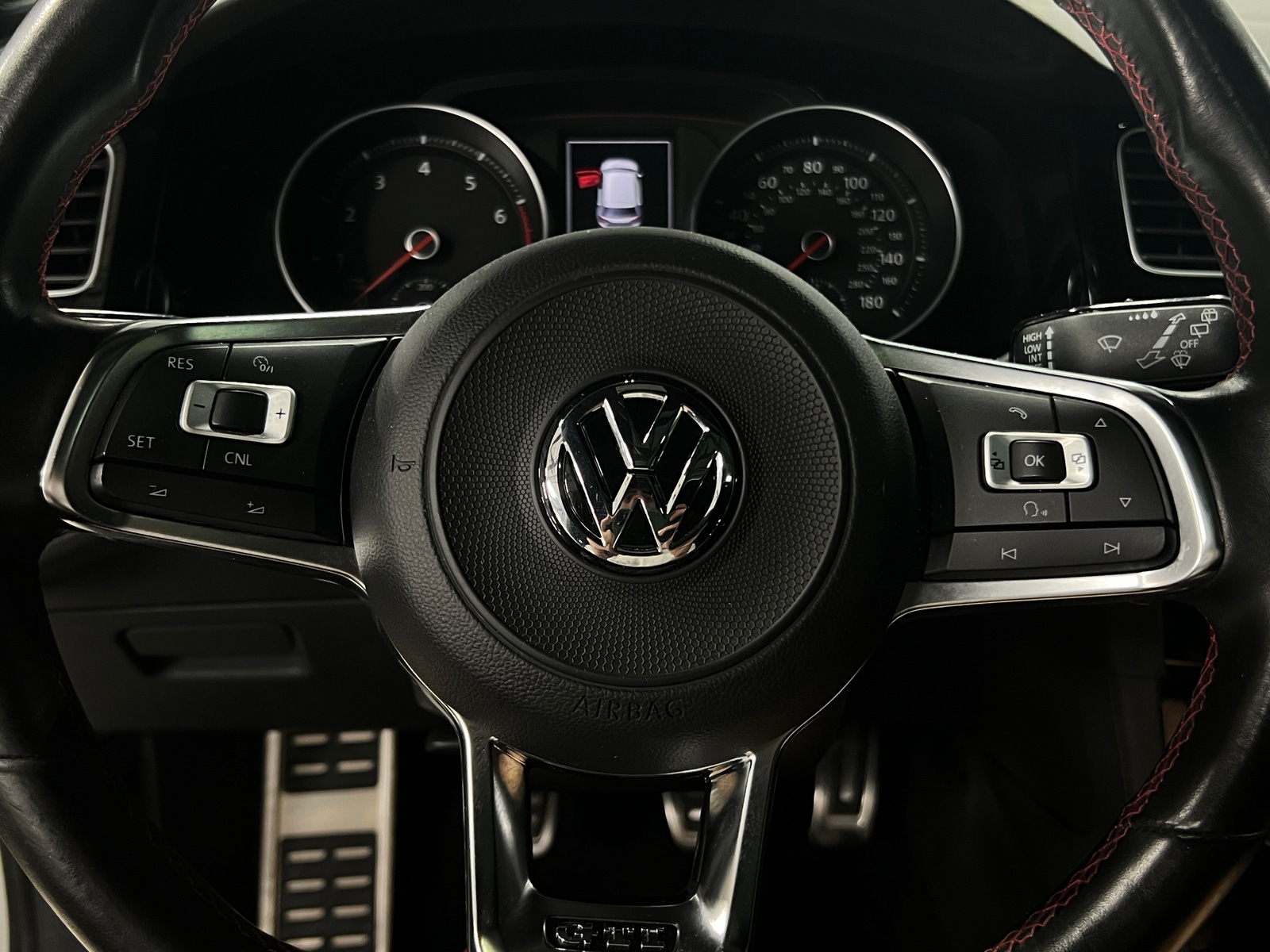 Thumbnail: 2018 Volkswagen Golf - 5