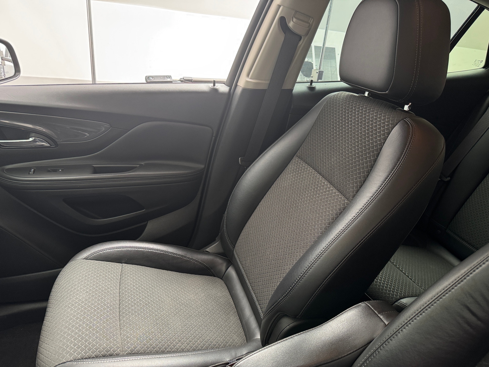 Thumbnail: 2017 Buick Encore - 2