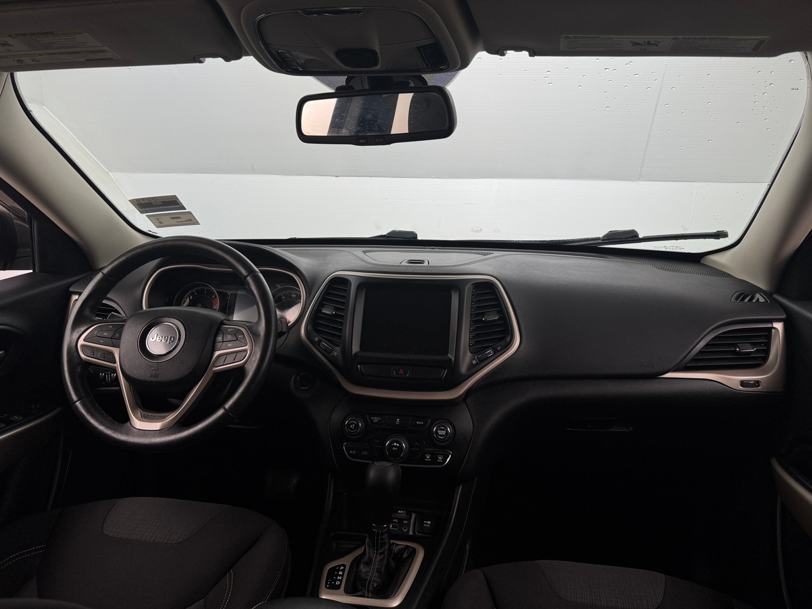 Thumbnail: 2017 Jeep Cherokee - 3