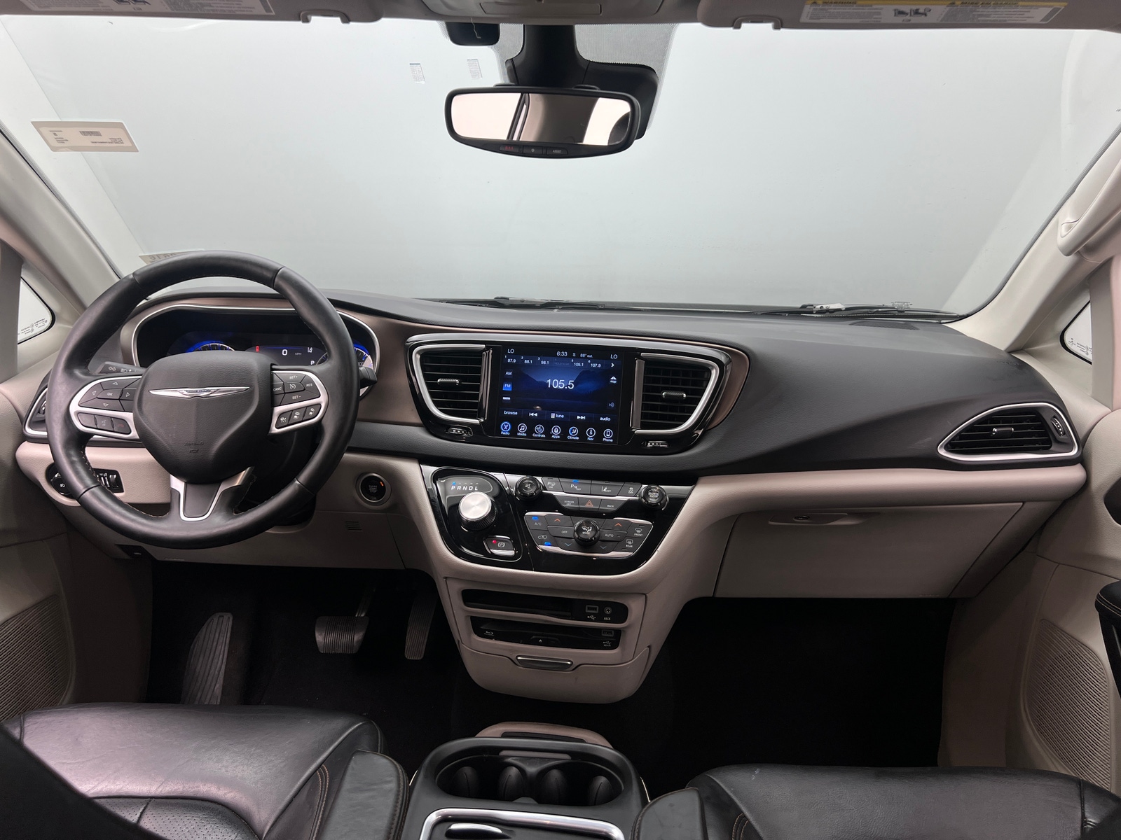Thumbnail: 2017 Chrysler Pacifica - 2