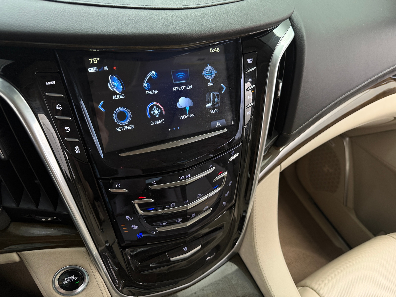 Thumbnail: 2020 Cadillac Escalade - 3