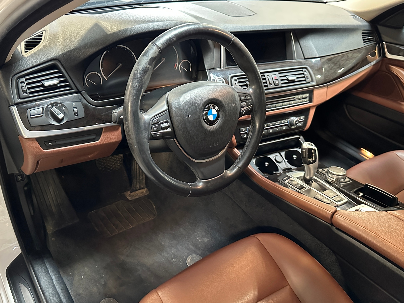 Thumbnail: 2015 BMW 5 Series - 2