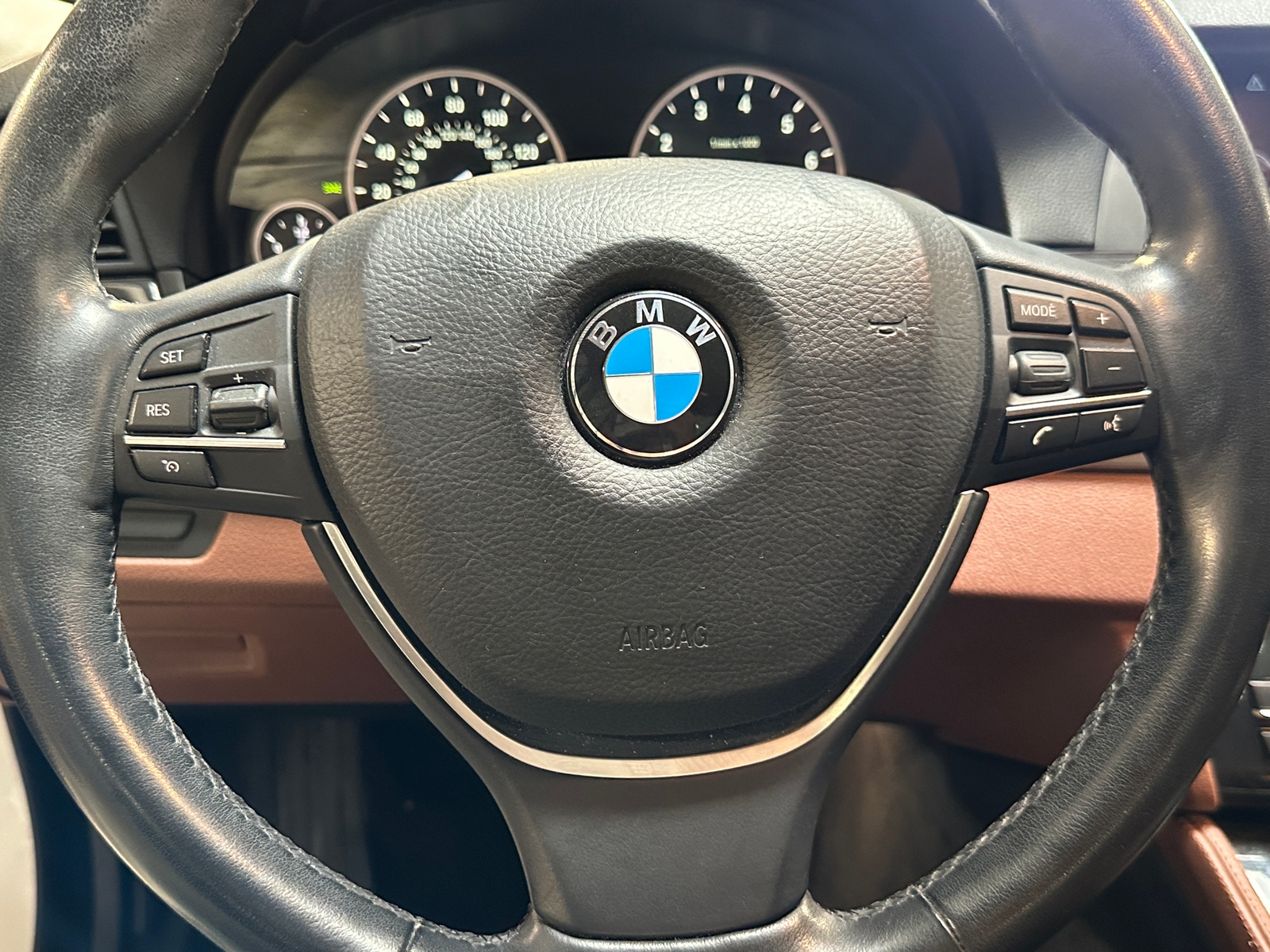 Thumbnail: 2015 BMW 5 Series - 4
