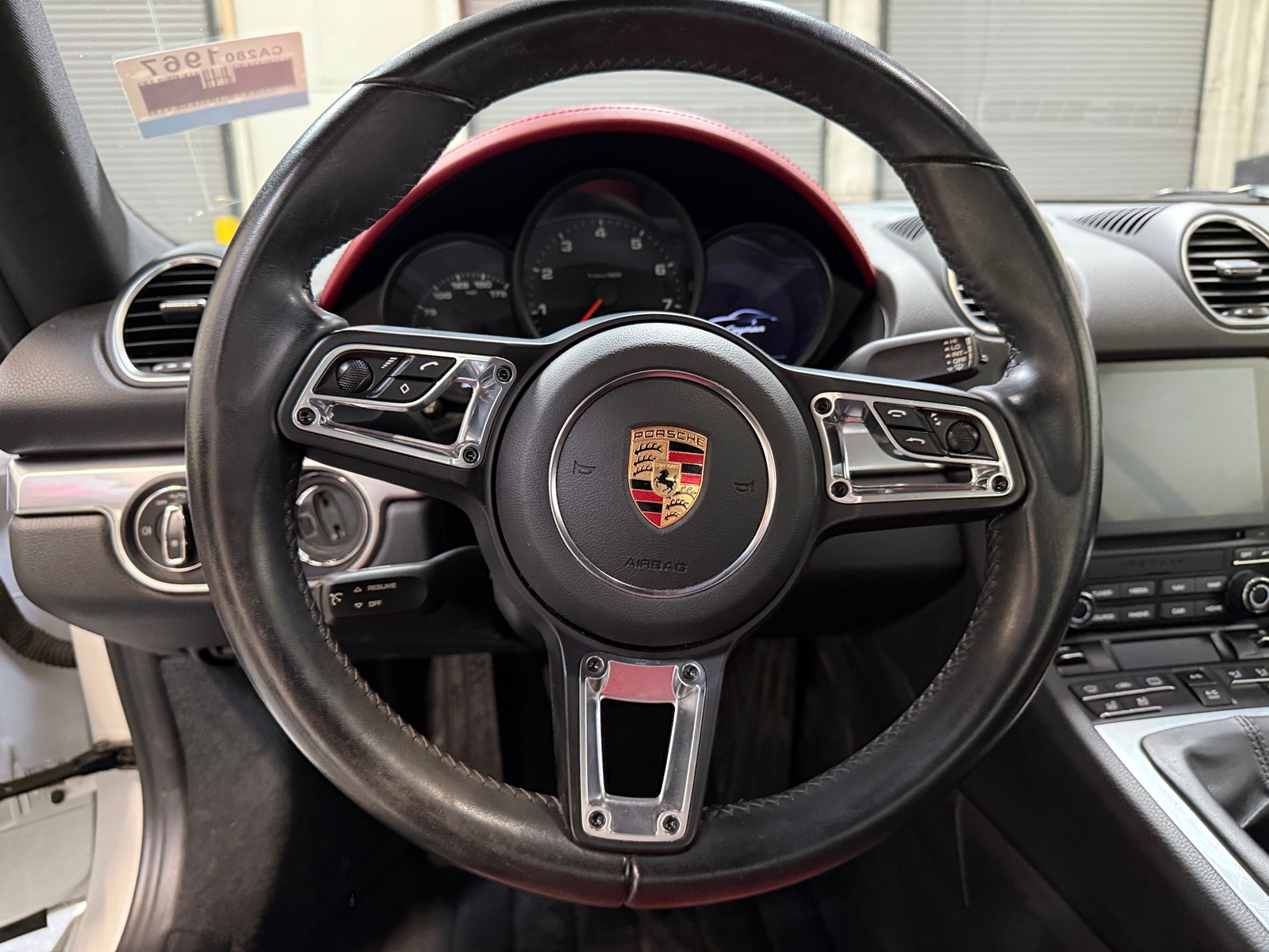 Thumbnail: 2017 Porsche 718 Cayman - 3