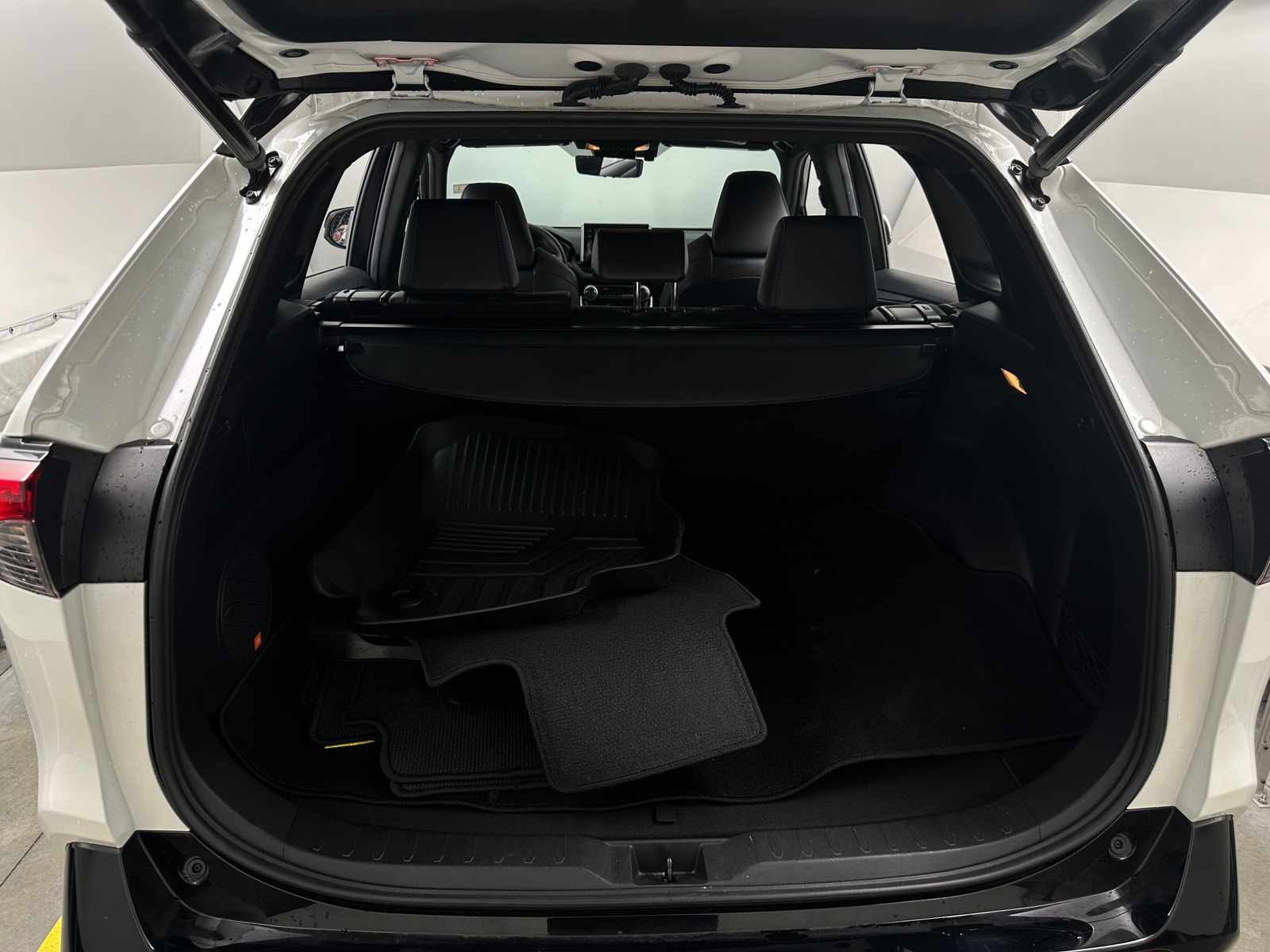 Thumbnail: 2020 Toyota RAV4 - 6