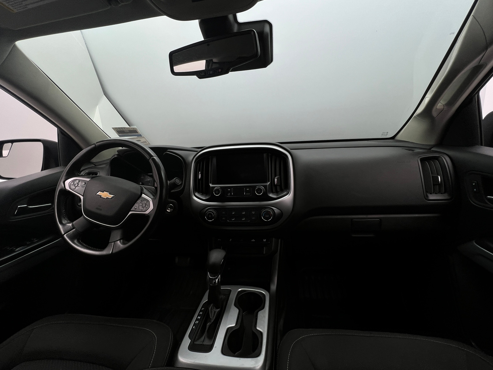 Thumbnail: 2022 Chevrolet Colorado - 3