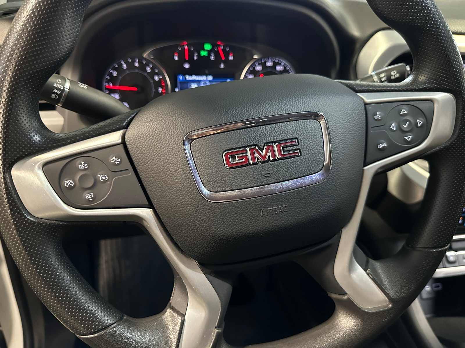 Thumbnail: 2023 GMC Acadia - 5