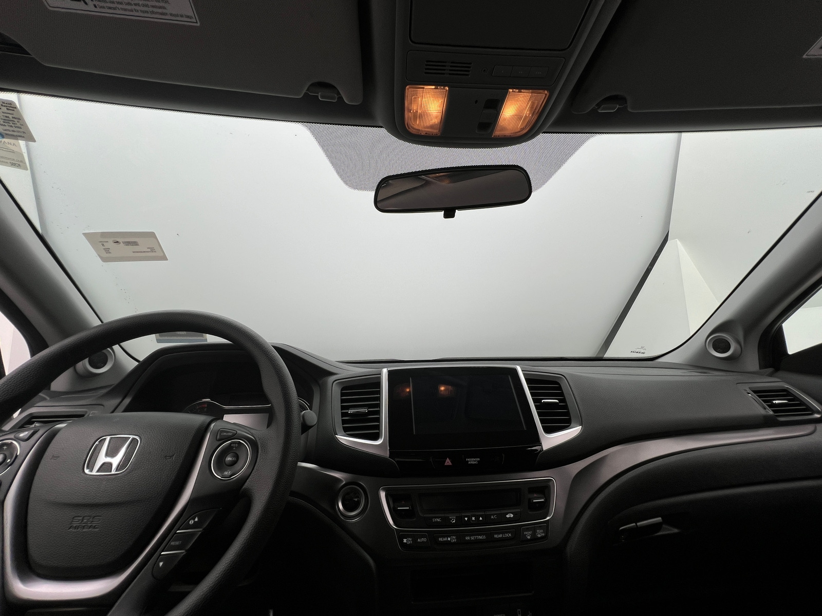 Thumbnail: 2018 Honda Pilot - 3