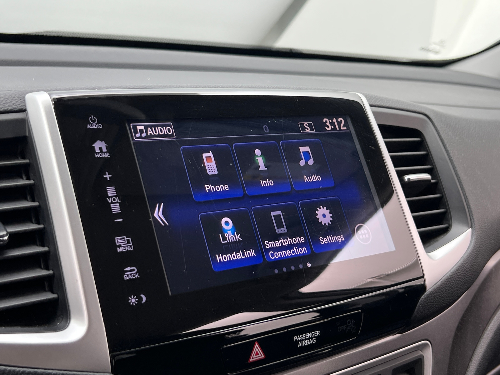 Thumbnail: 2018 Honda Pilot - 4