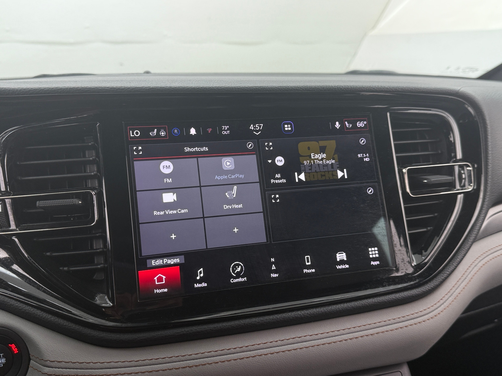 Thumbnail: 2022 Dodge Durango - 3