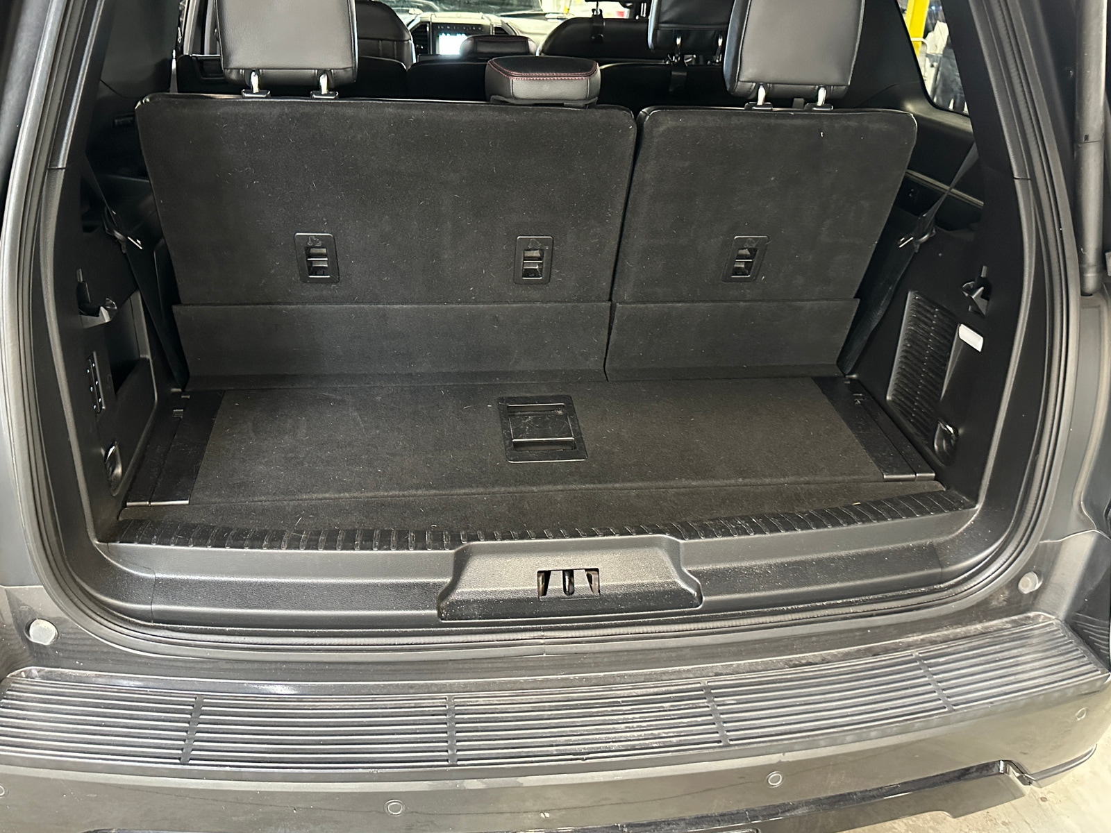 Thumbnail: 2019 Ford Expedition - 6