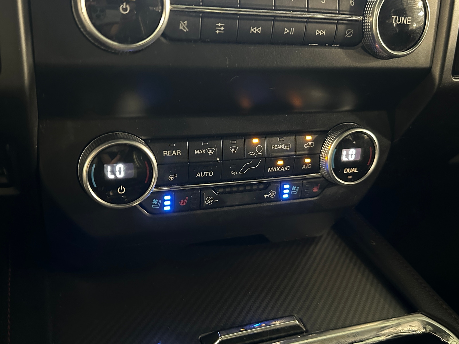Thumbnail: 2019 Ford Expedition - 3
