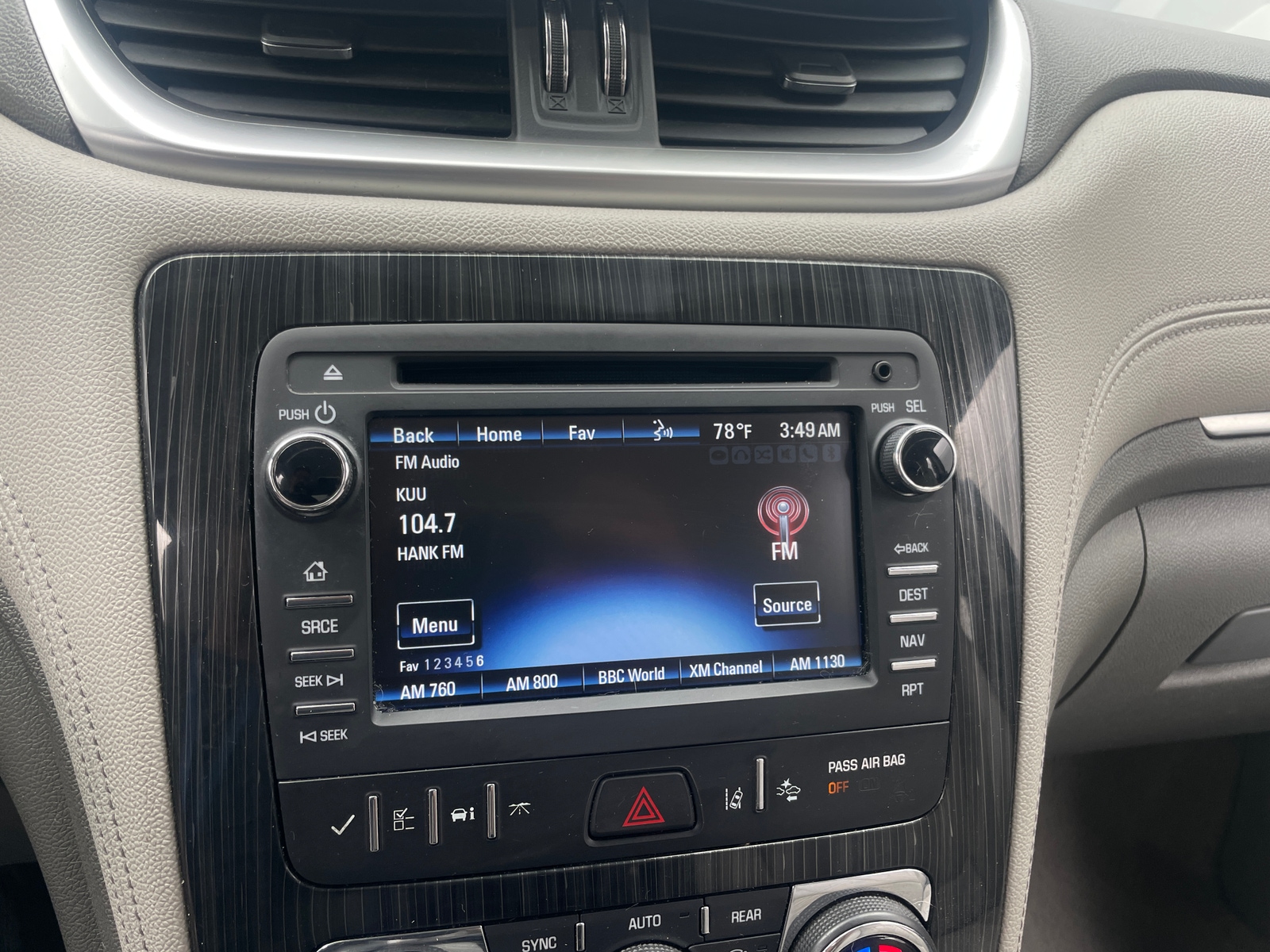 Thumbnail: 2015 Chevrolet Traverse - 3