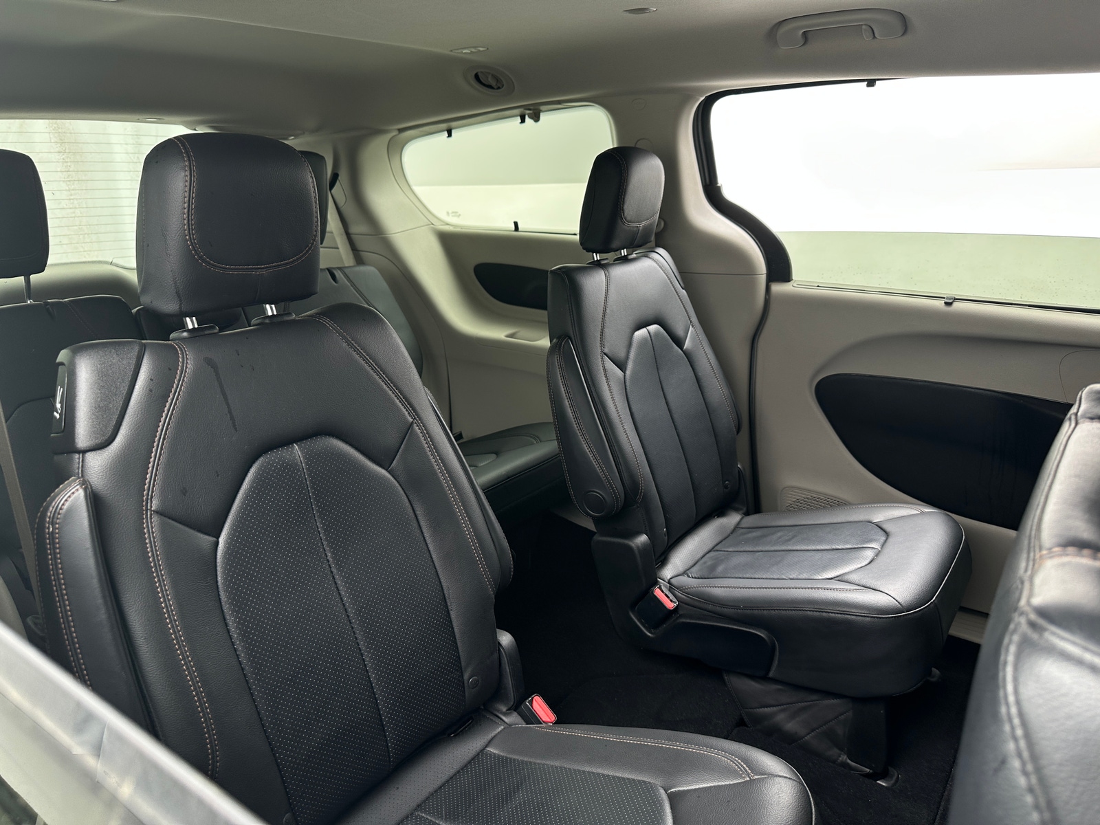 Thumbnail: 2019 Chrysler Pacifica - 5