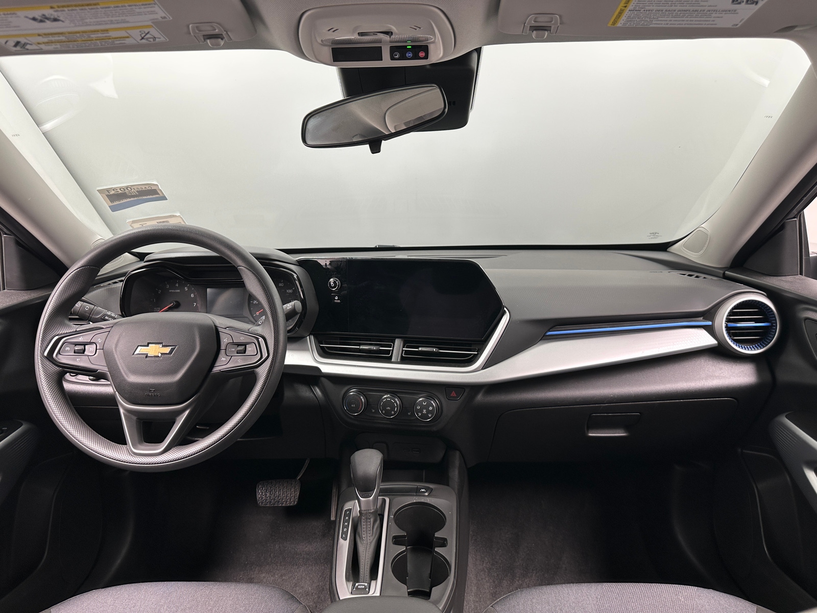 Thumbnail: 2025 Chevrolet Trax - 3