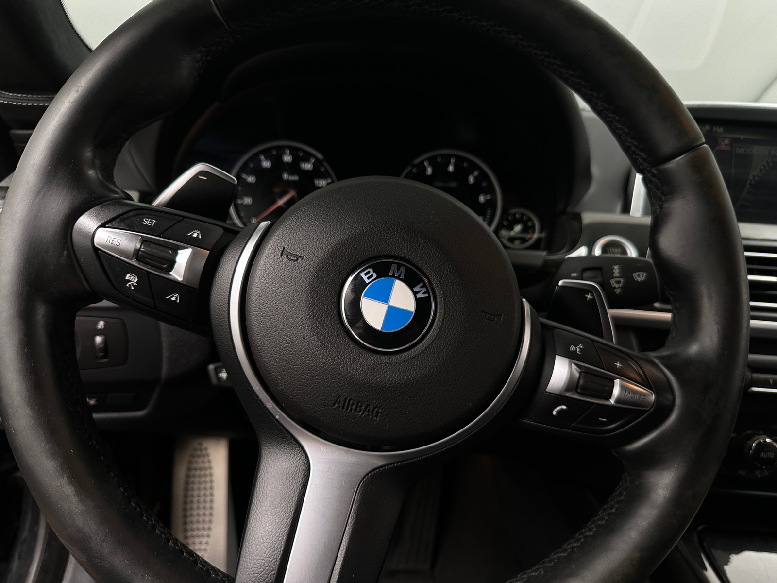 Thumbnail: 2015 BMW 6 Series - 4