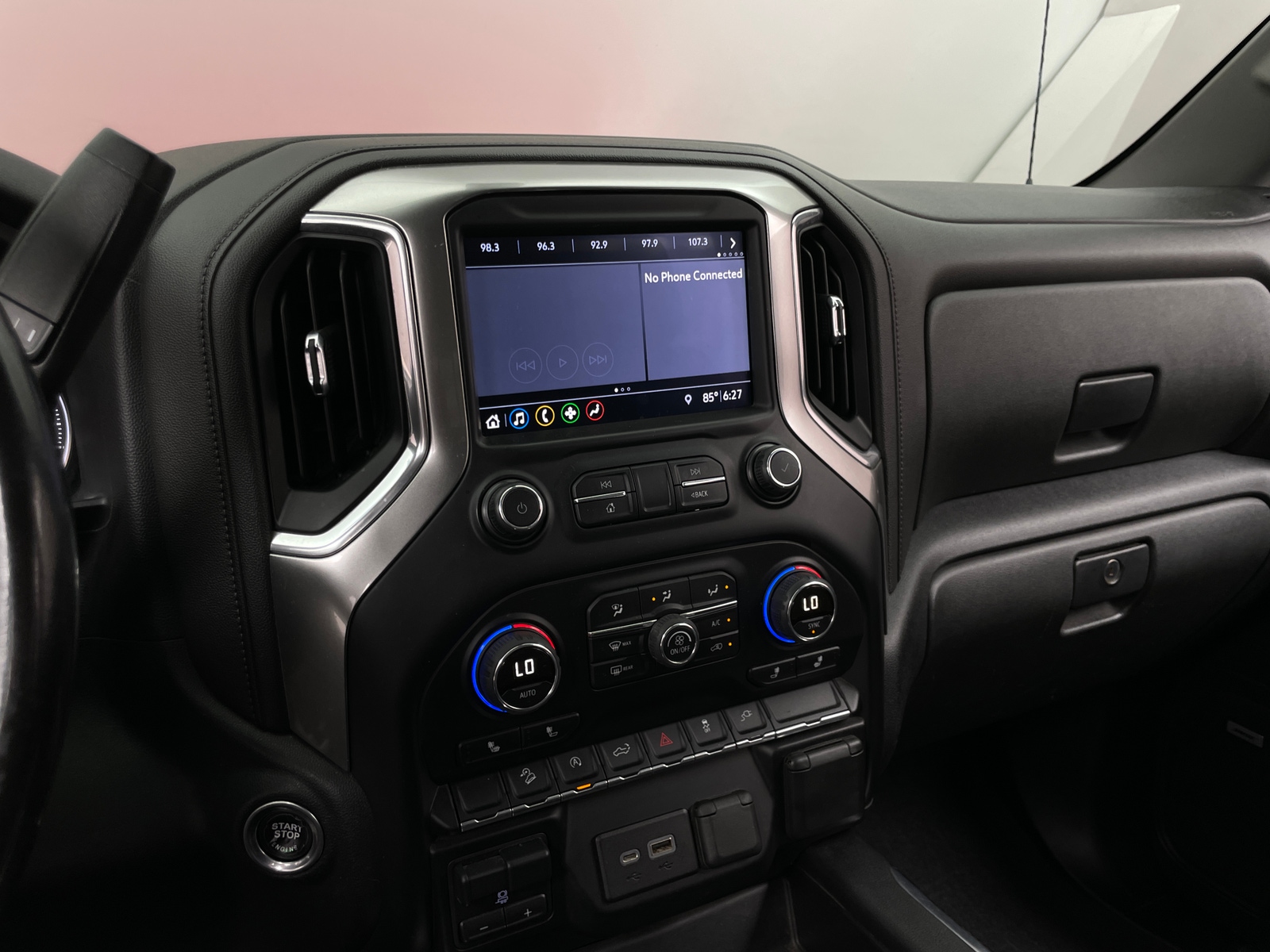 Thumbnail: 2019 Chevrolet Silverado 1500 - 3