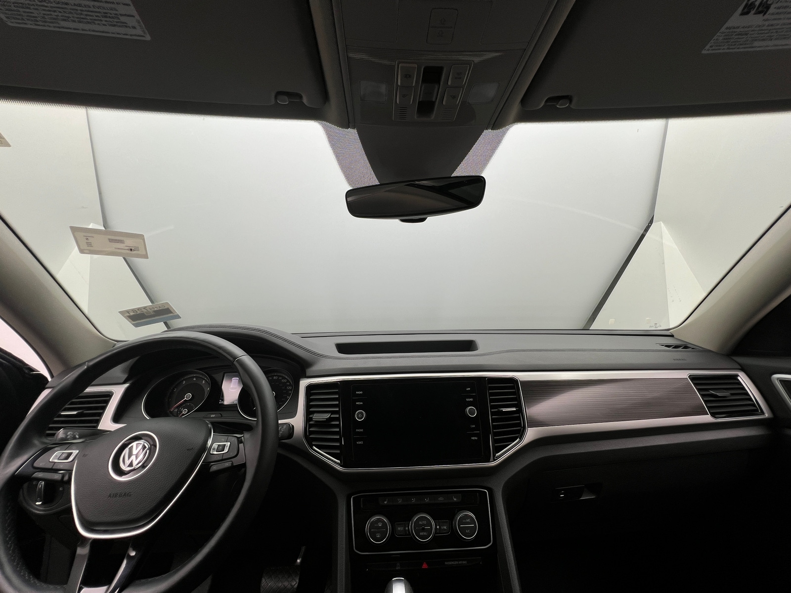 Thumbnail: 2018 Volkswagen Atlas - 2
