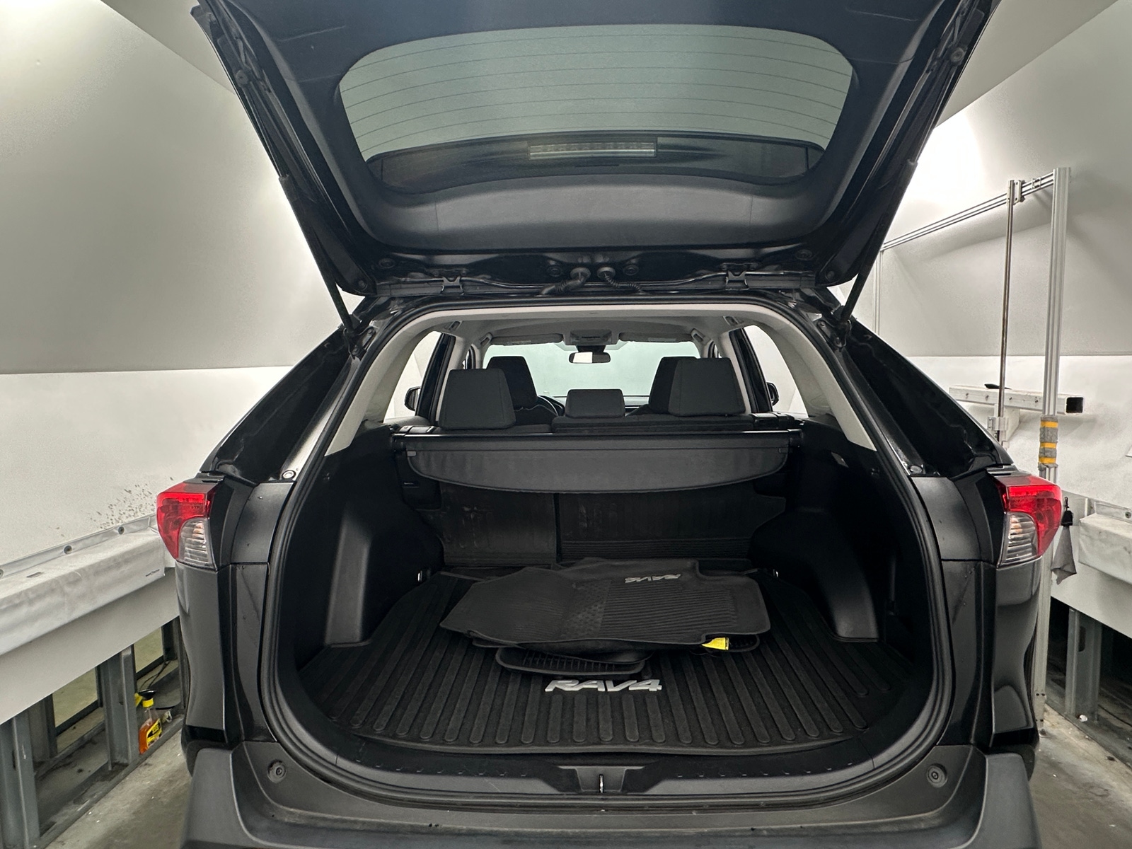 Thumbnail: 2020 Toyota RAV4 - 7