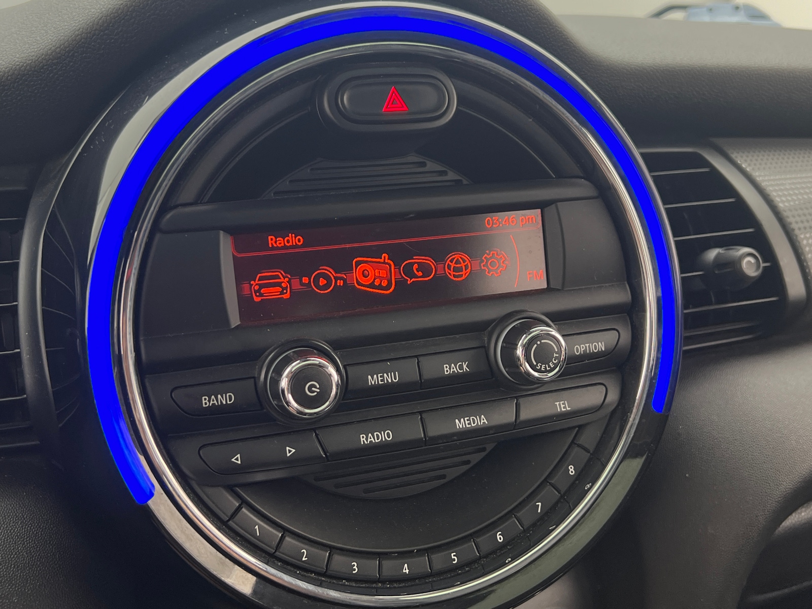 Thumbnail: 2016 MINI Cooper Hardtop - 3