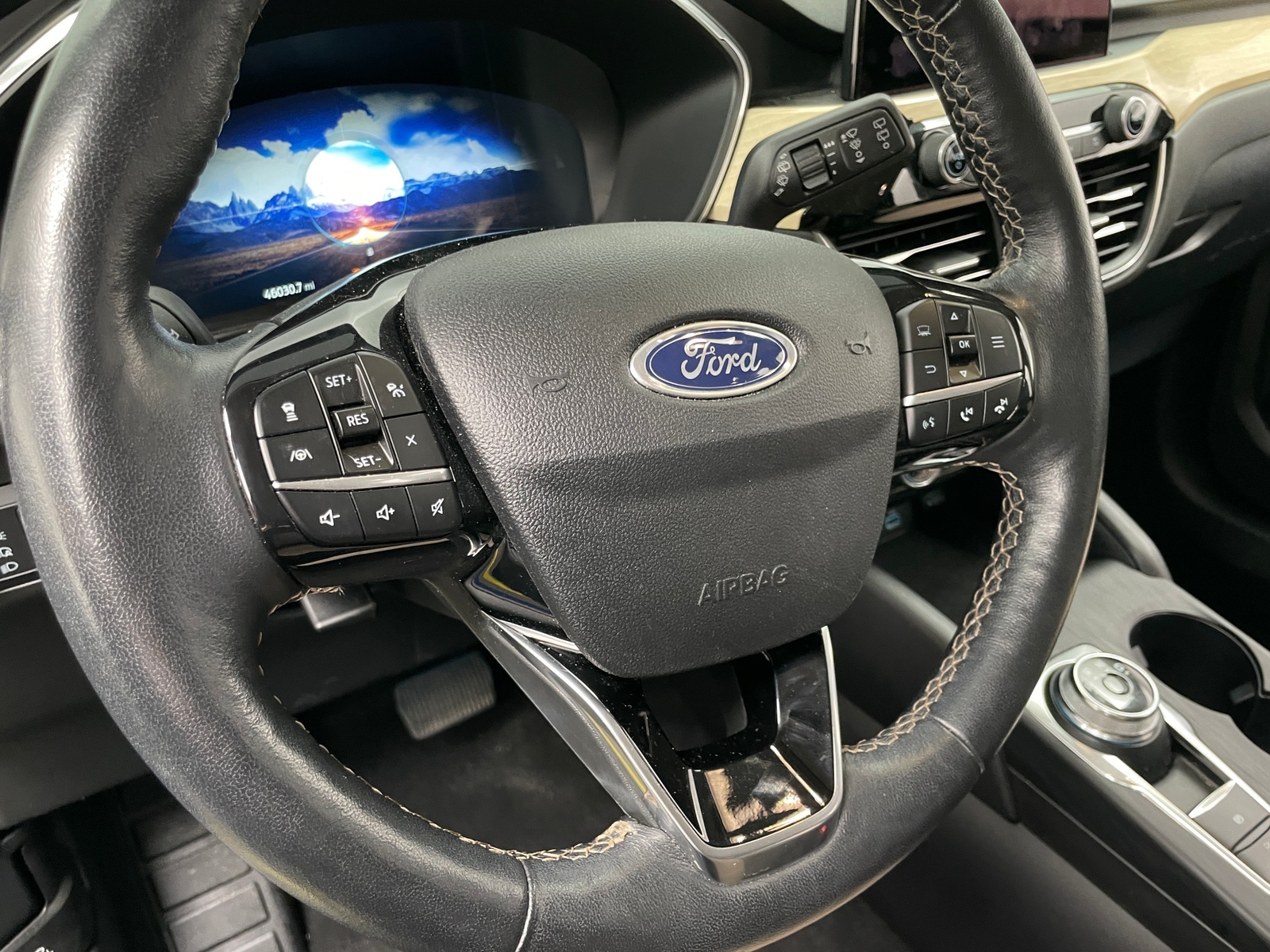 Thumbnail: 2022 Ford Escape - 4