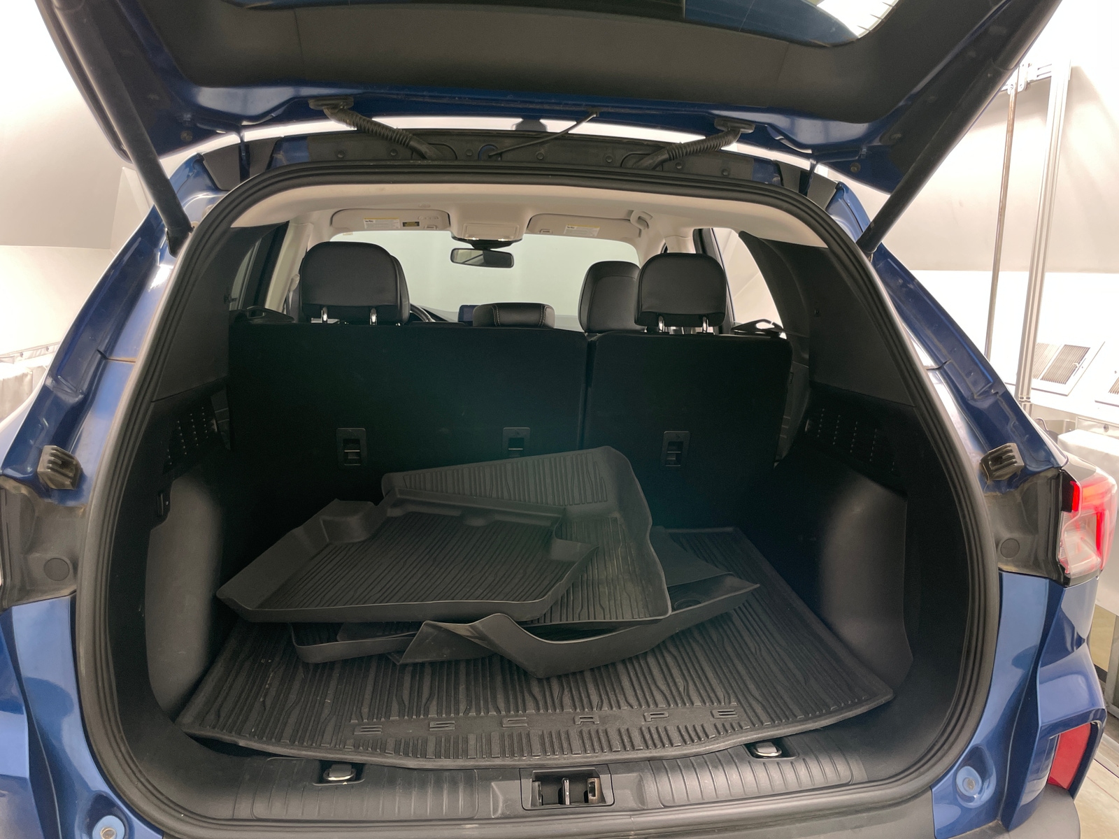 Thumbnail: 2022 Ford Escape - 6