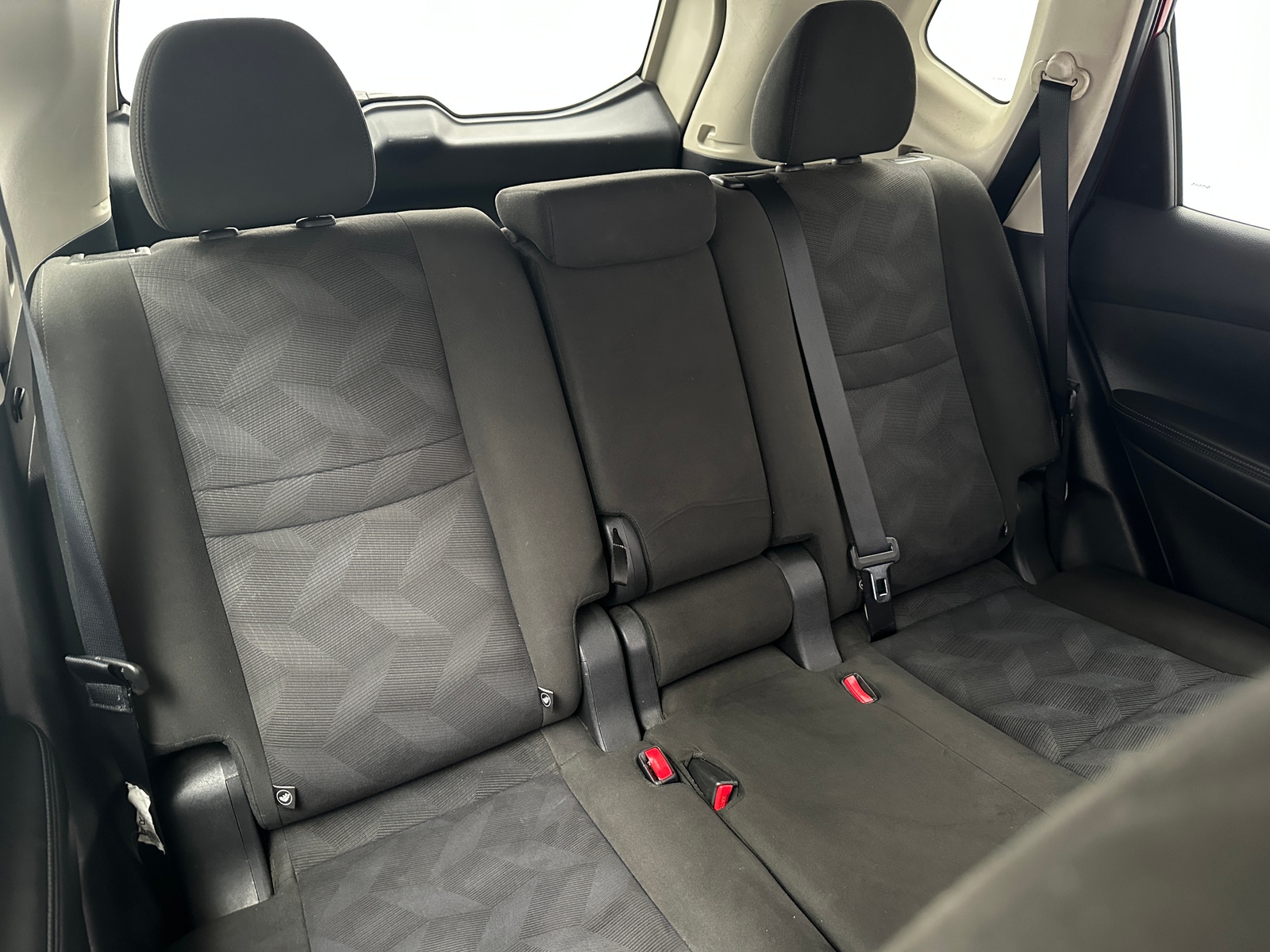 Thumbnail: 2016 Nissan Rogue - 6