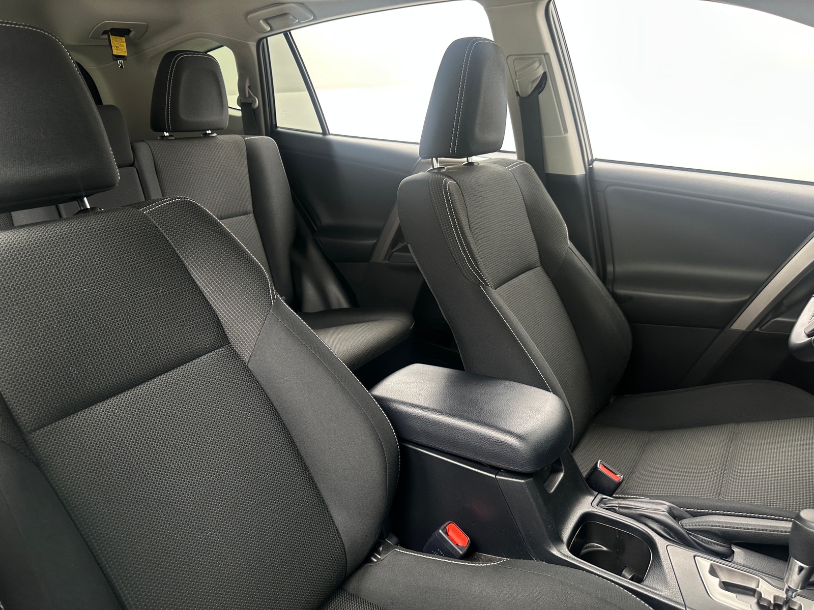 Thumbnail: 2018 Toyota RAV4 - 2