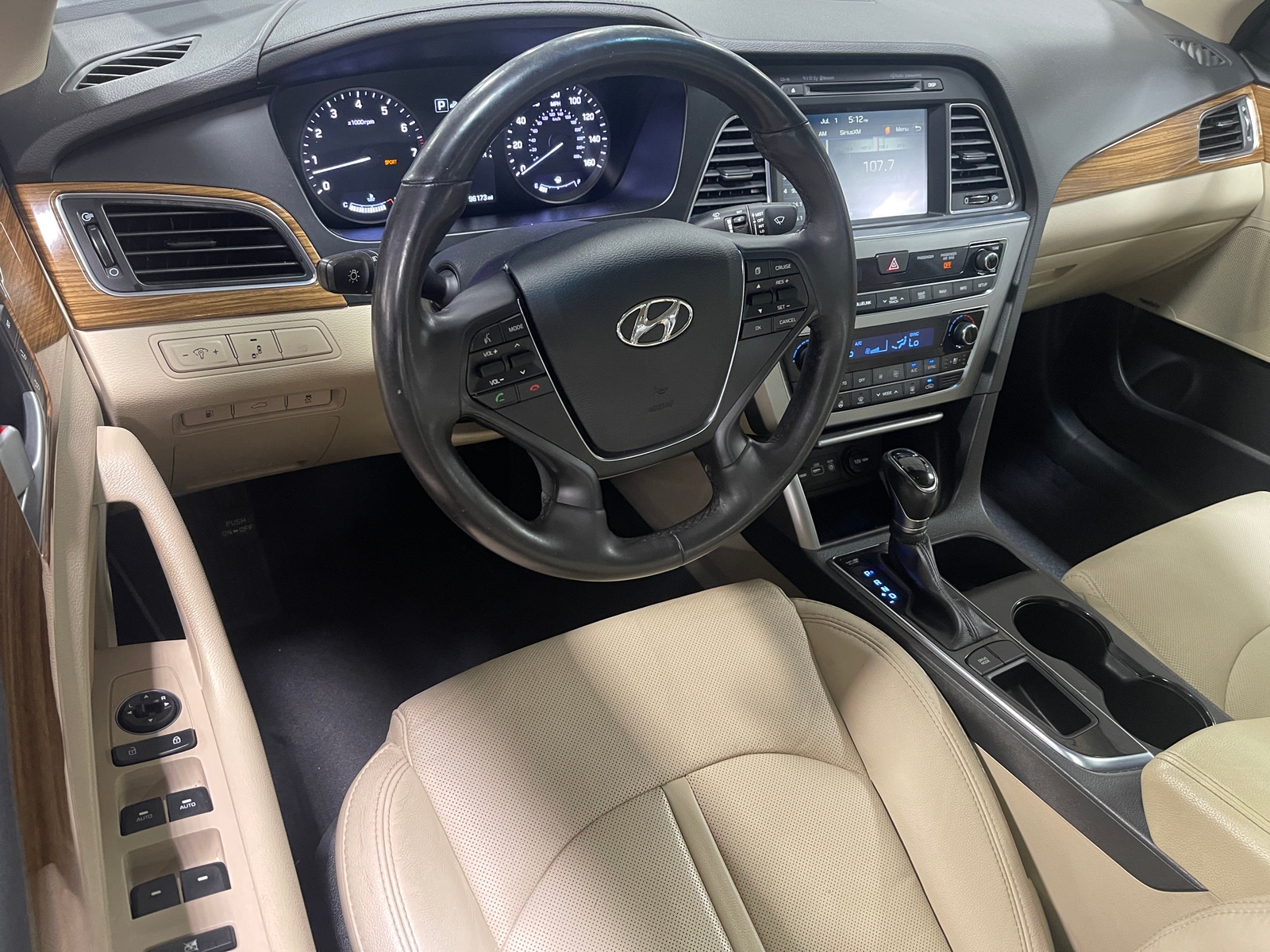 Thumbnail: 2015 Hyundai Sonata - 2