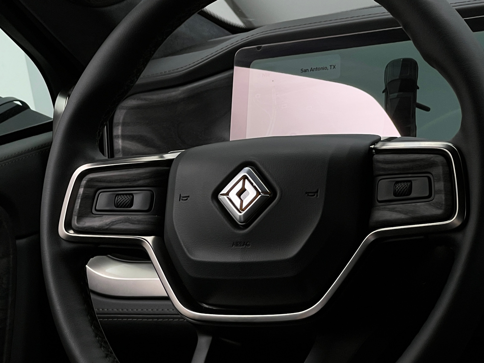 Thumbnail: 2022 Rivian R1T - 4