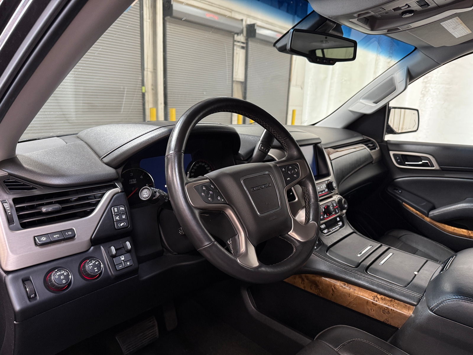 Thumbnail: 2015 GMC Yukon XL - 2
